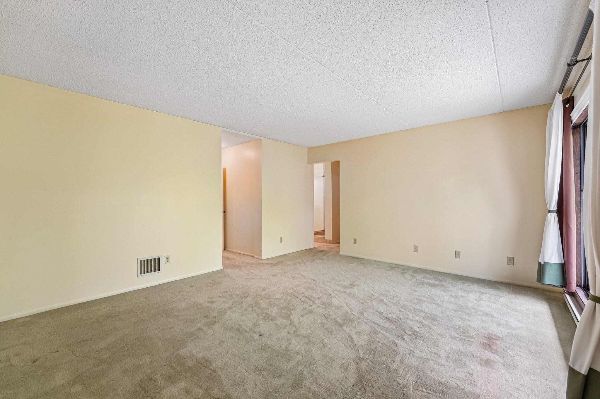 2445 Londin Lane E 202 Property Photo 19