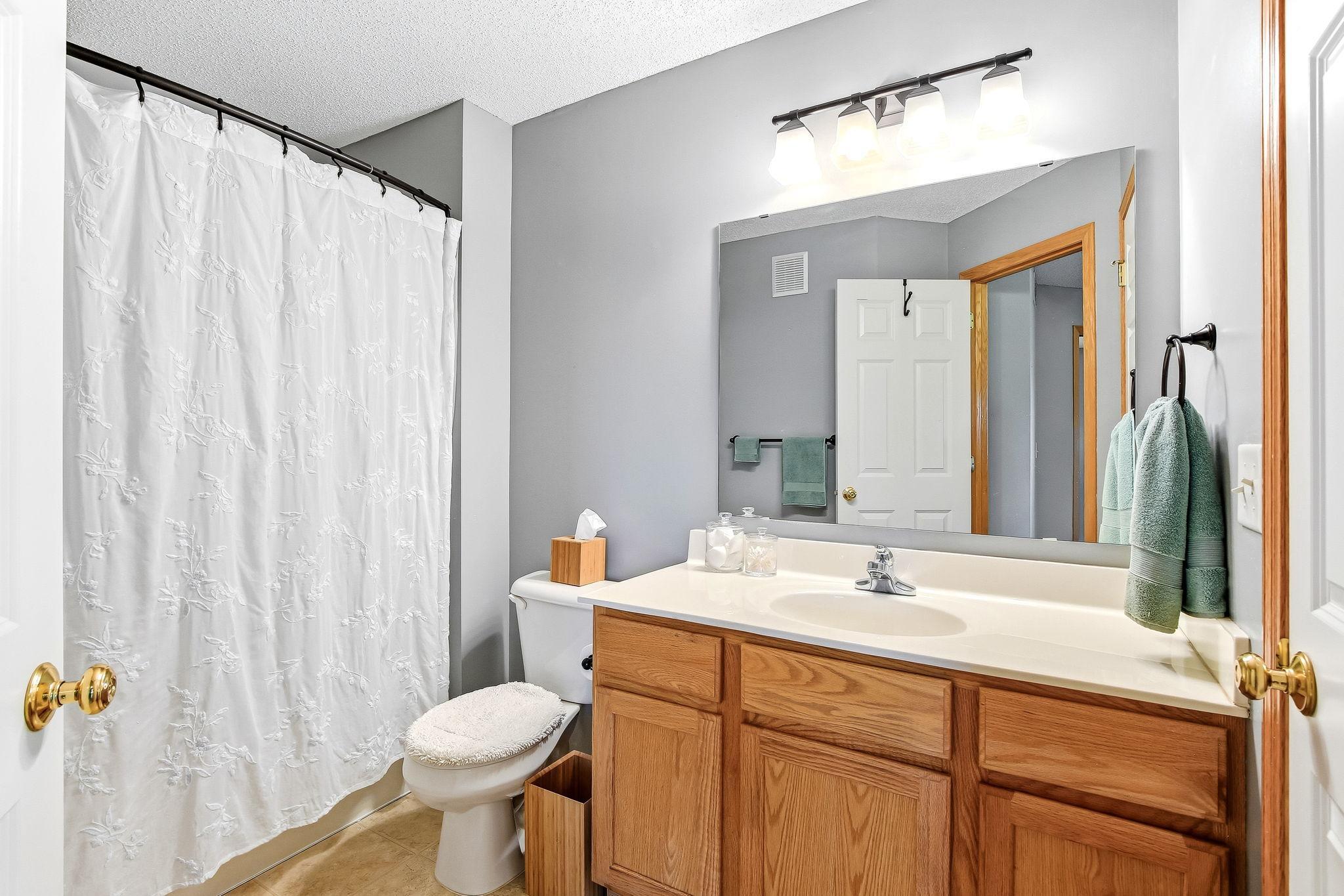 17521 Gillette Way 11081 Property Photo 22