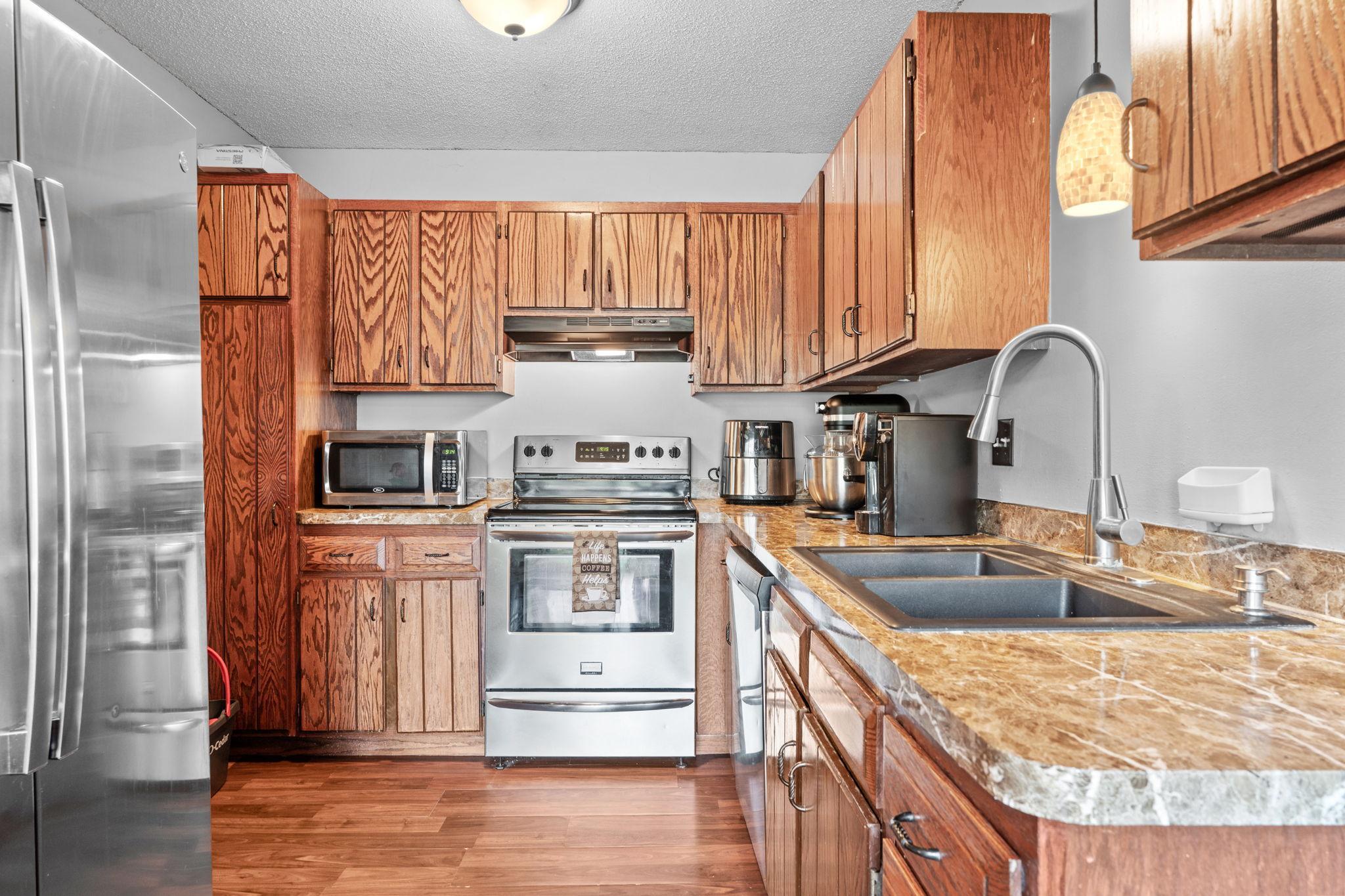 3716 Brookdale Circle N Property Photo 13