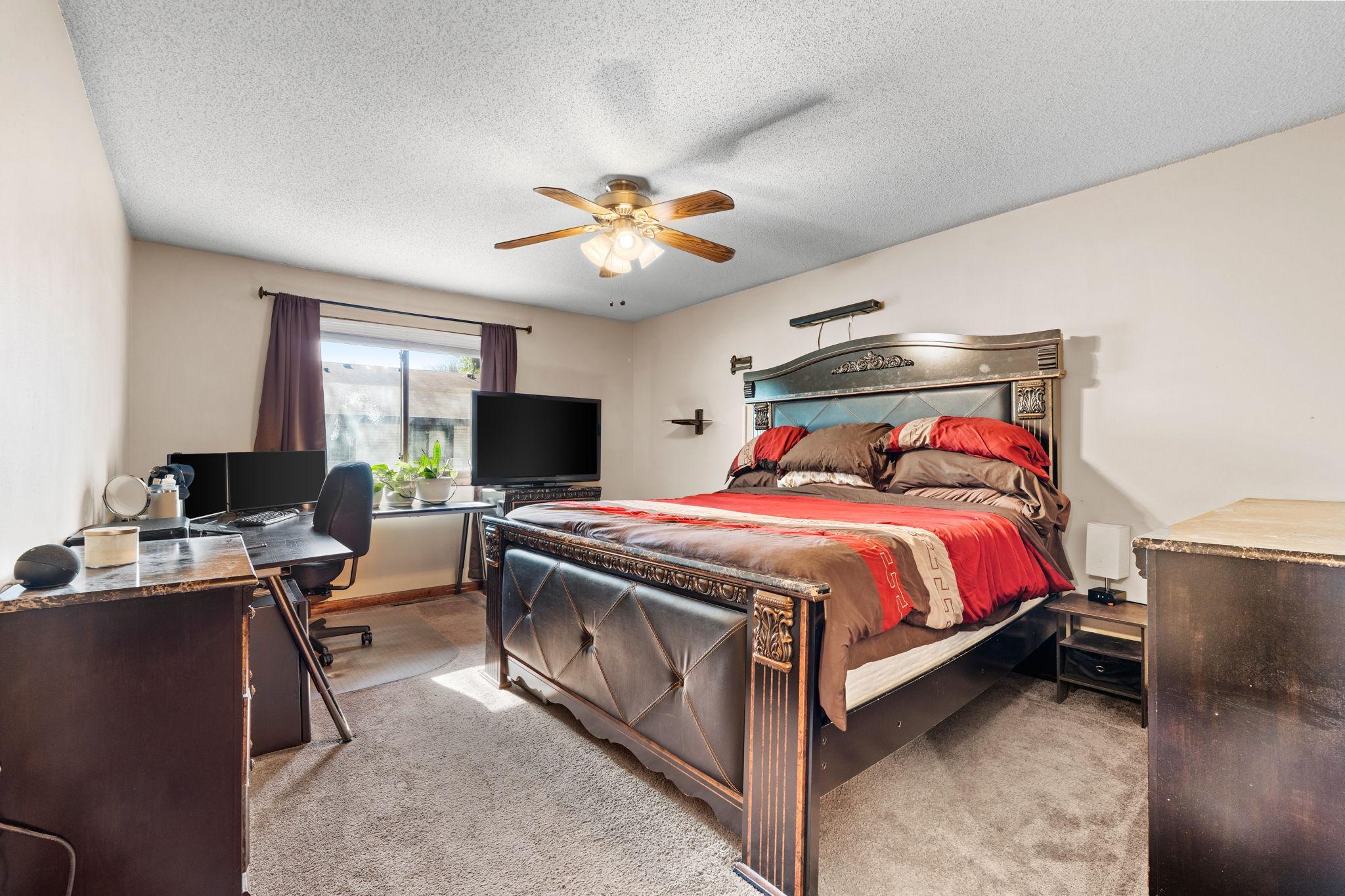 3716 Brookdale Circle N Property Photo 18