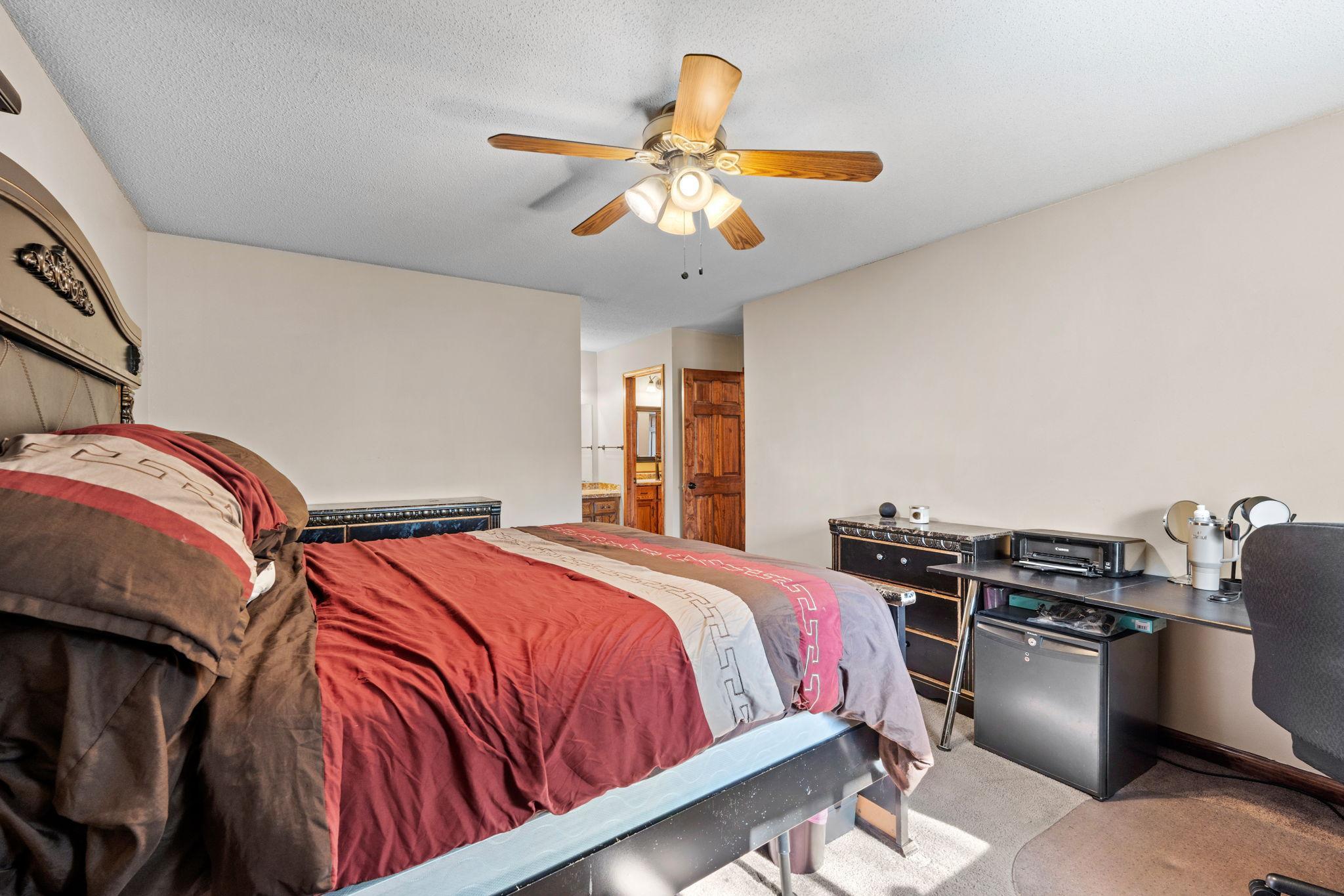 3716 Brookdale Circle N Property Photo 19