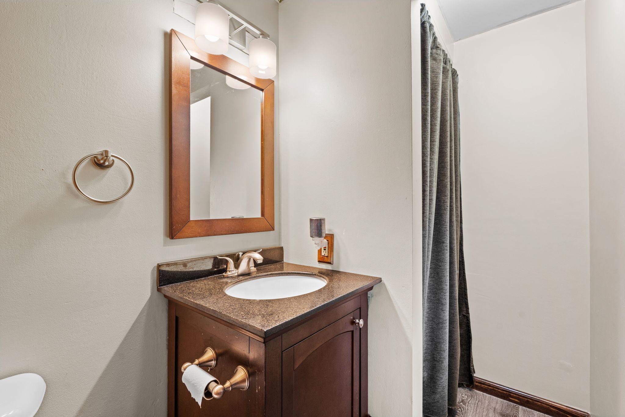 3716 Brookdale Circle N Property Photo 29