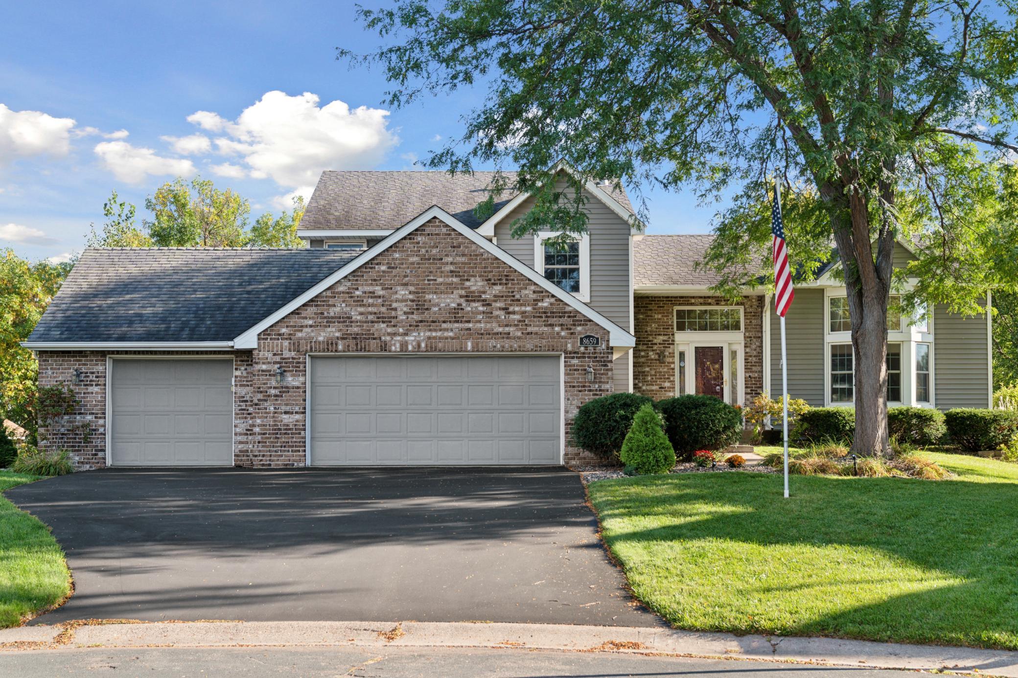 8659 Quinwood Lane N Property Photo 1