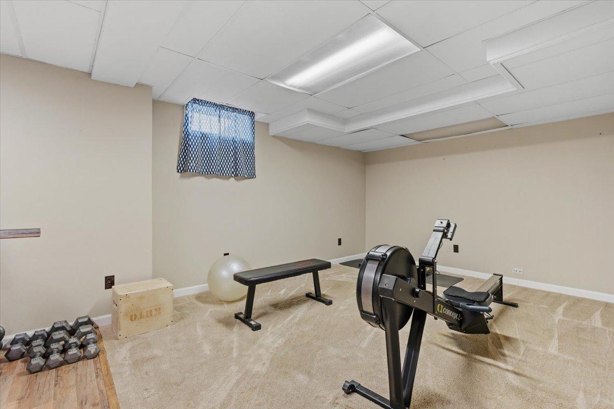 320 North Street E Property Photo 17