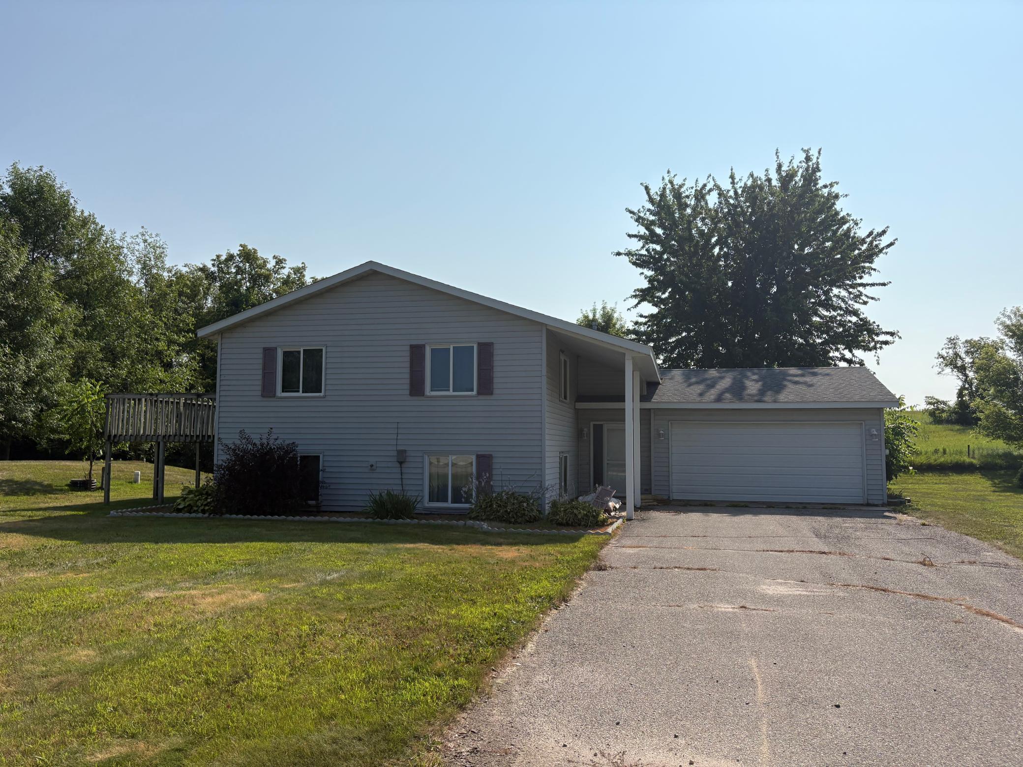 19900 Sunny Lane Property Photo 2