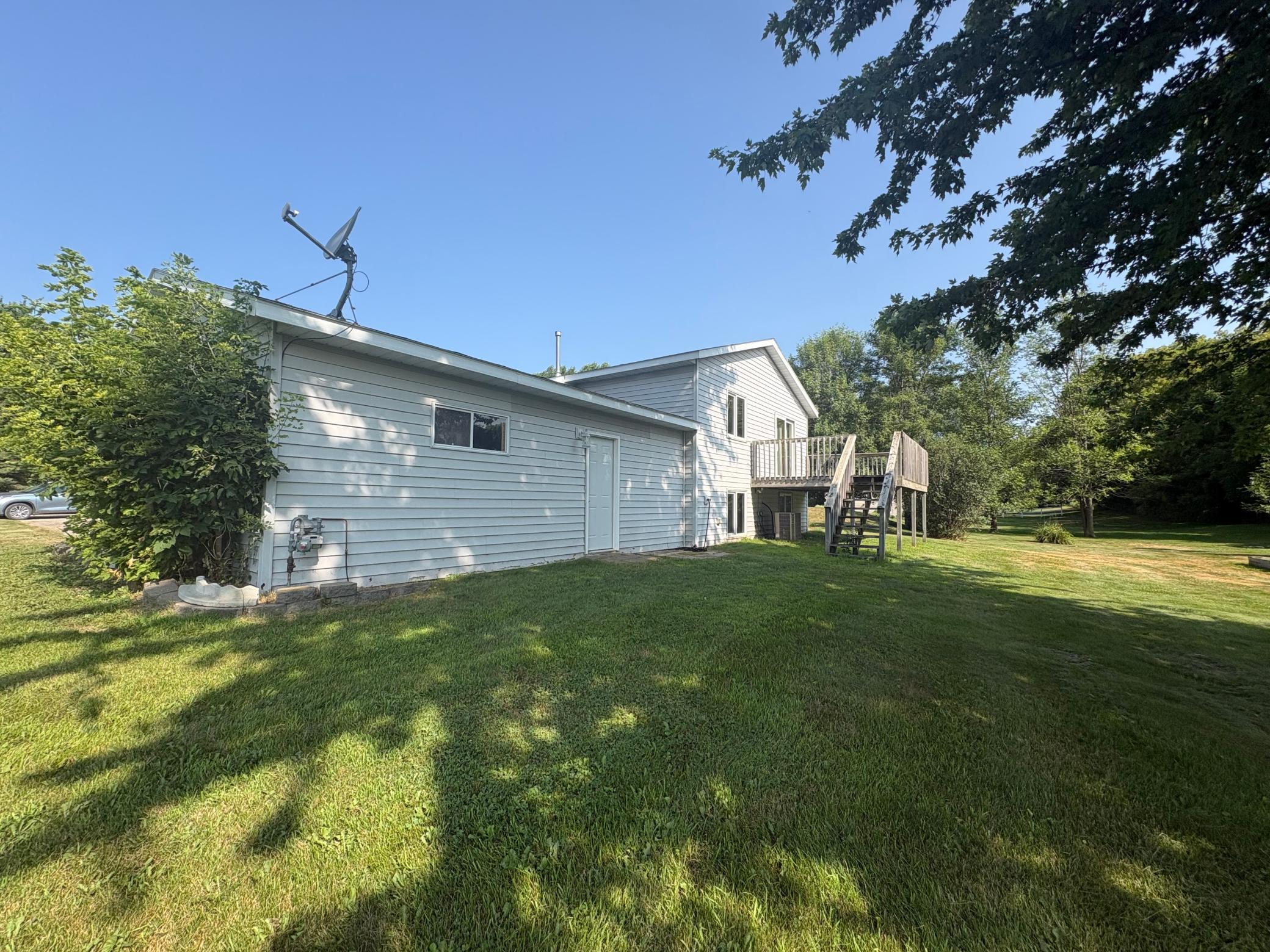 19900 Sunny Lane Property Photo 4