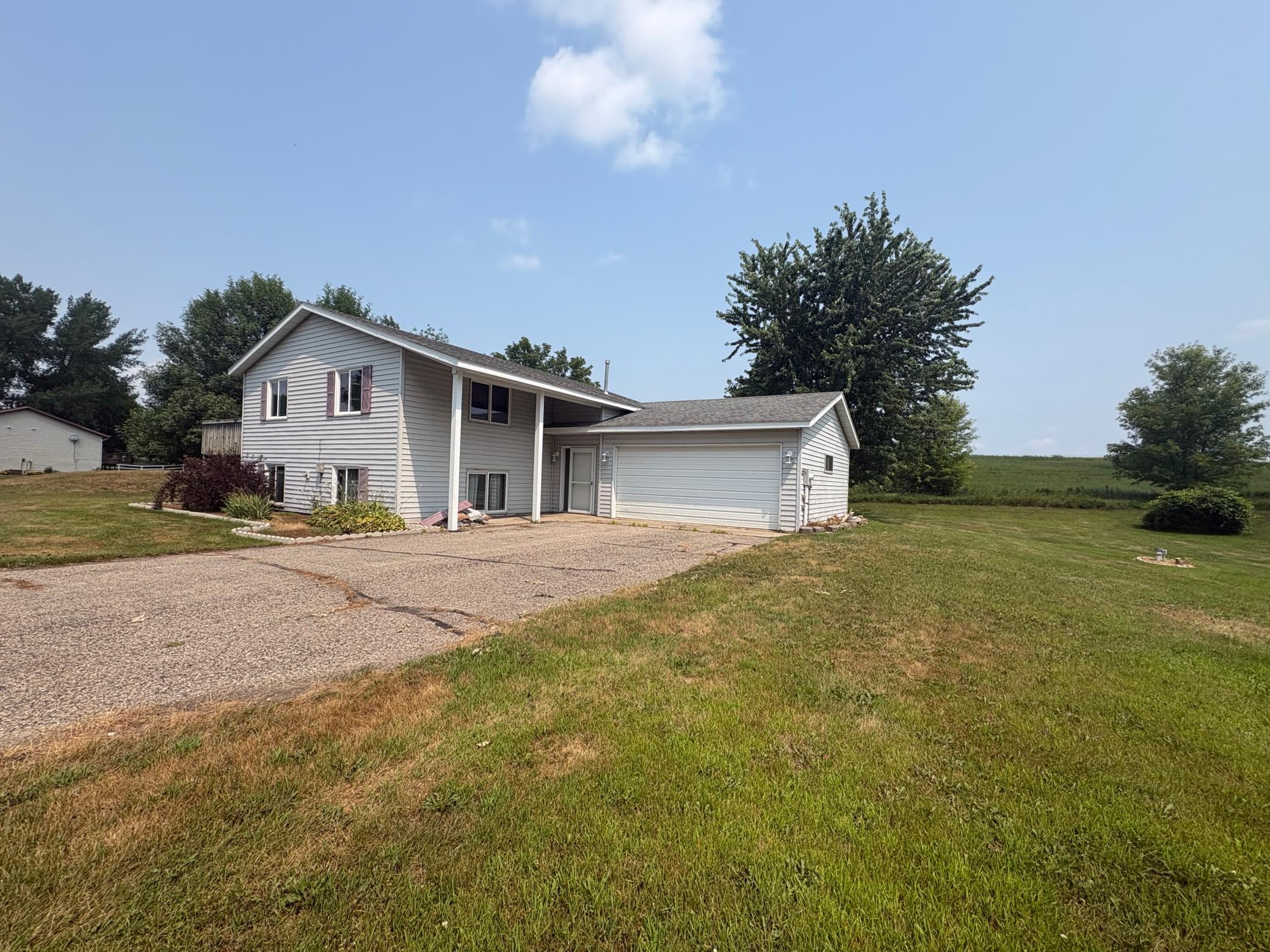 19900 Sunny Lane Property Photo 8