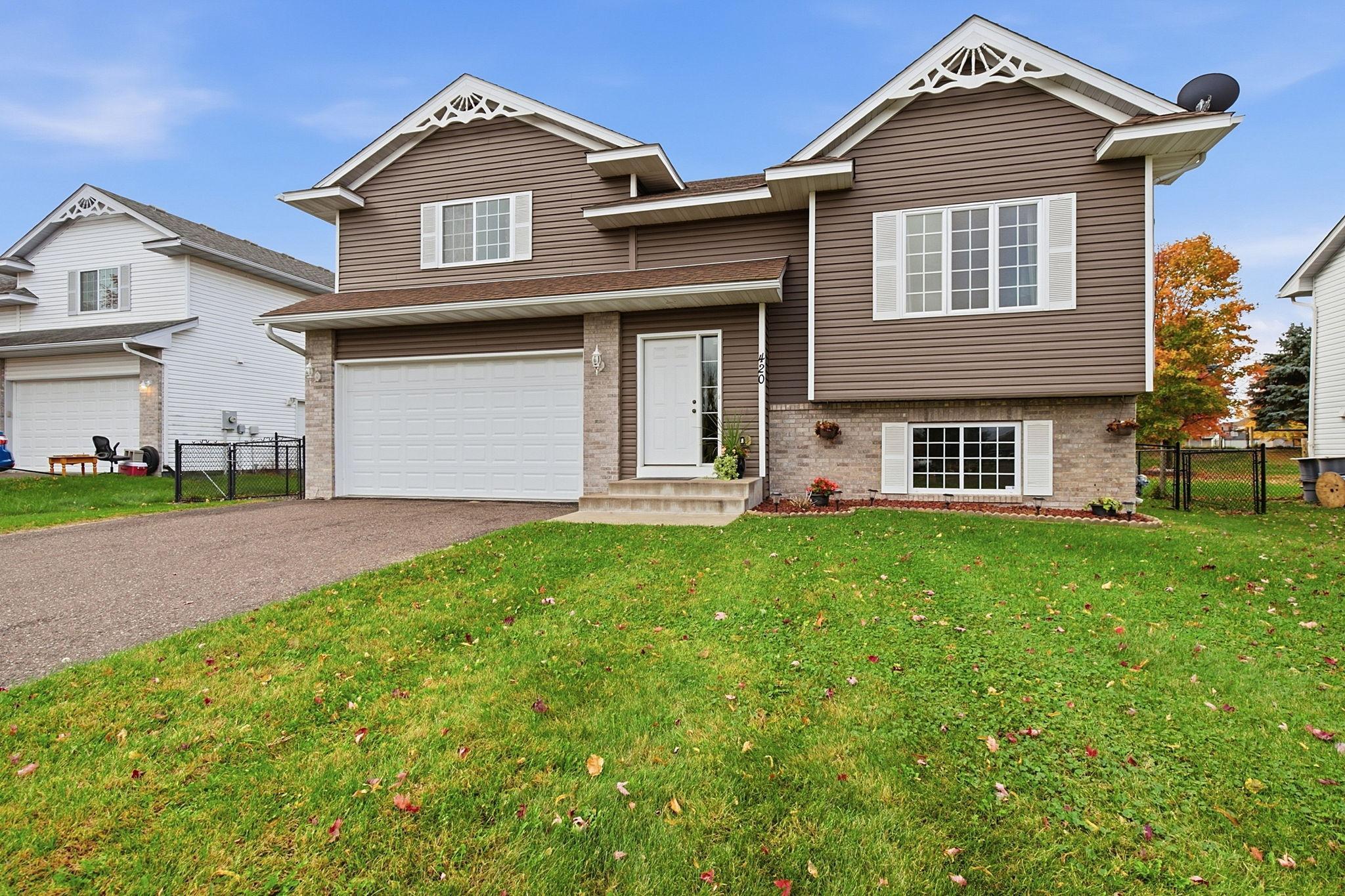 420 Moline Loop NW Property Photo 1