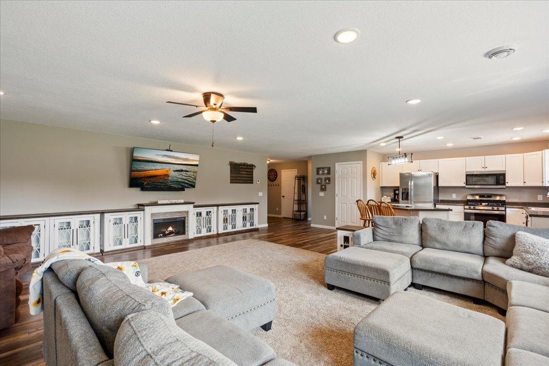 10505 Kinder Corners Property Photo 14