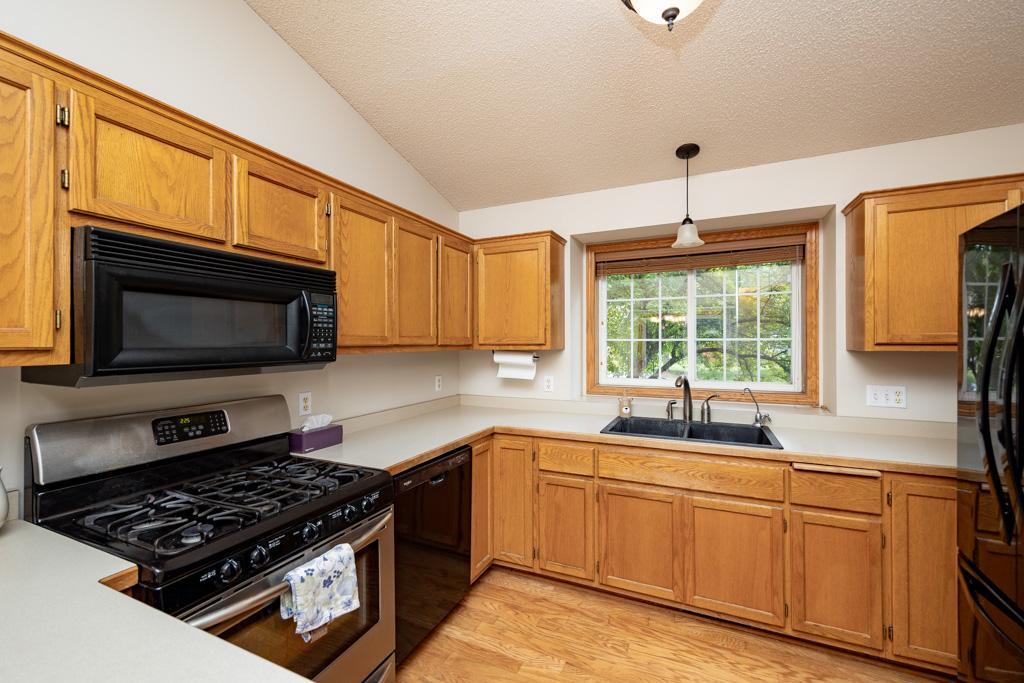 18122 Eventide Way Property Photo 6
