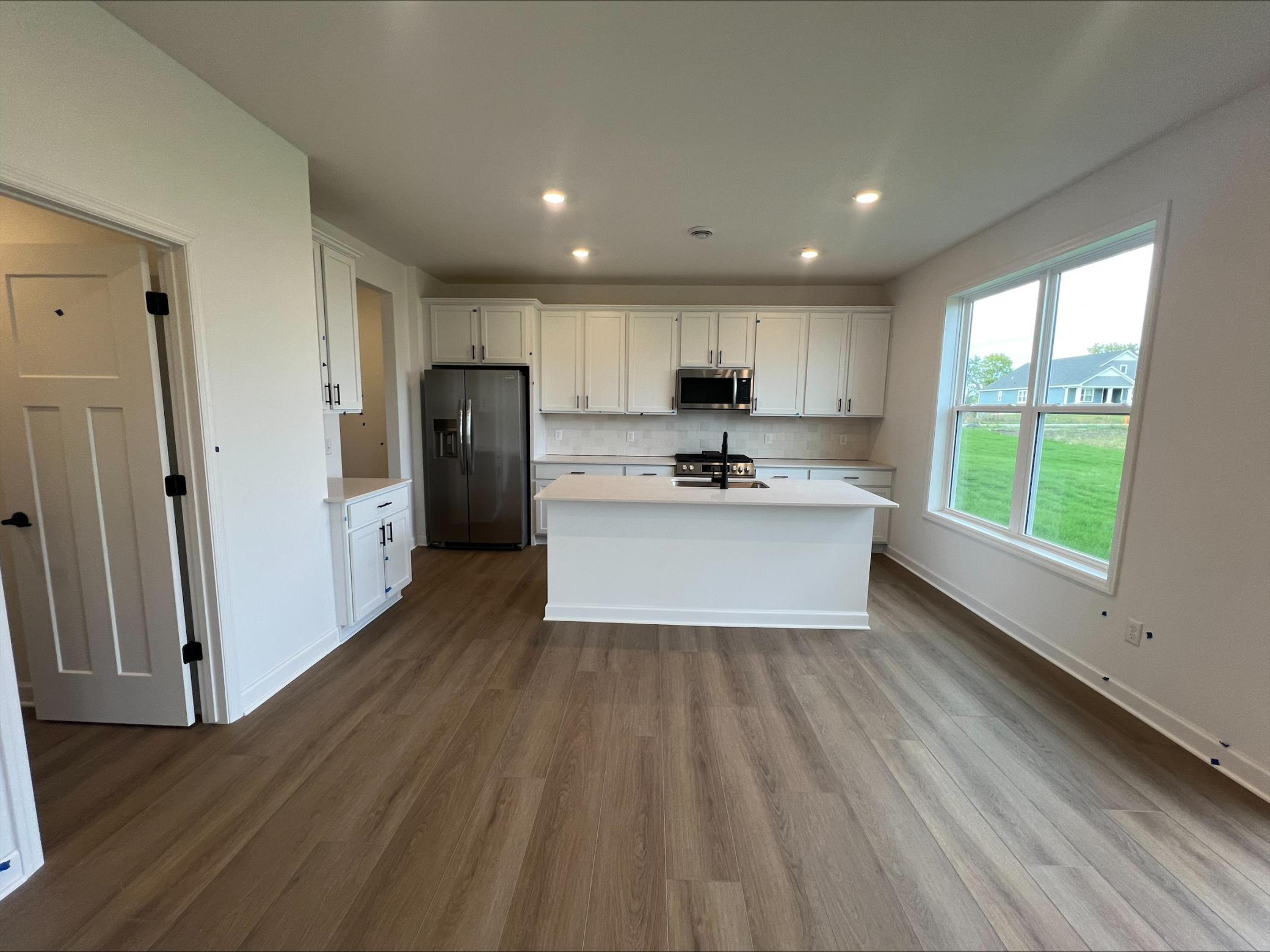 7632 Lotus Lane Property Photo 3