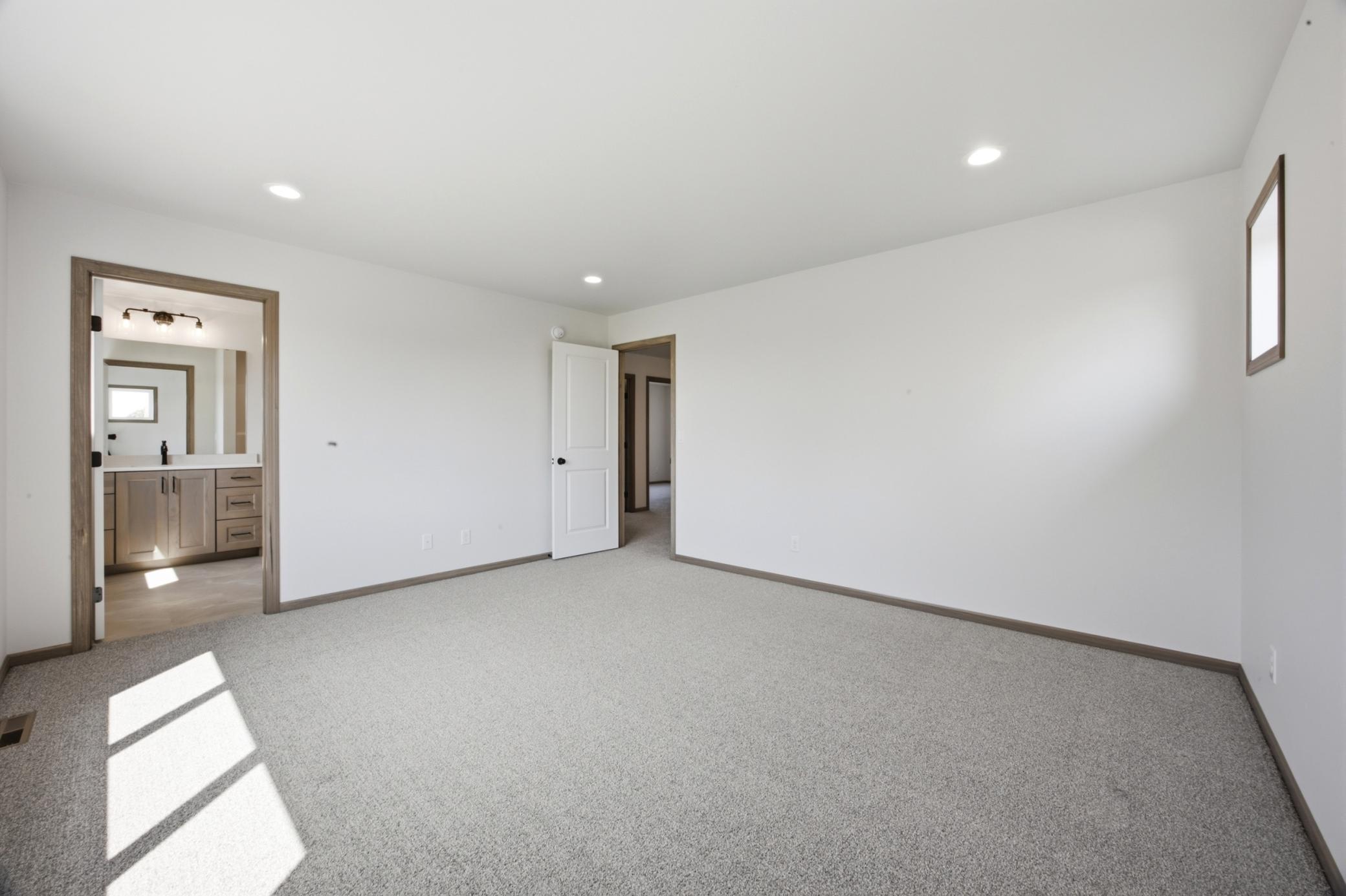 967 61st Avenue W Property Photo 17