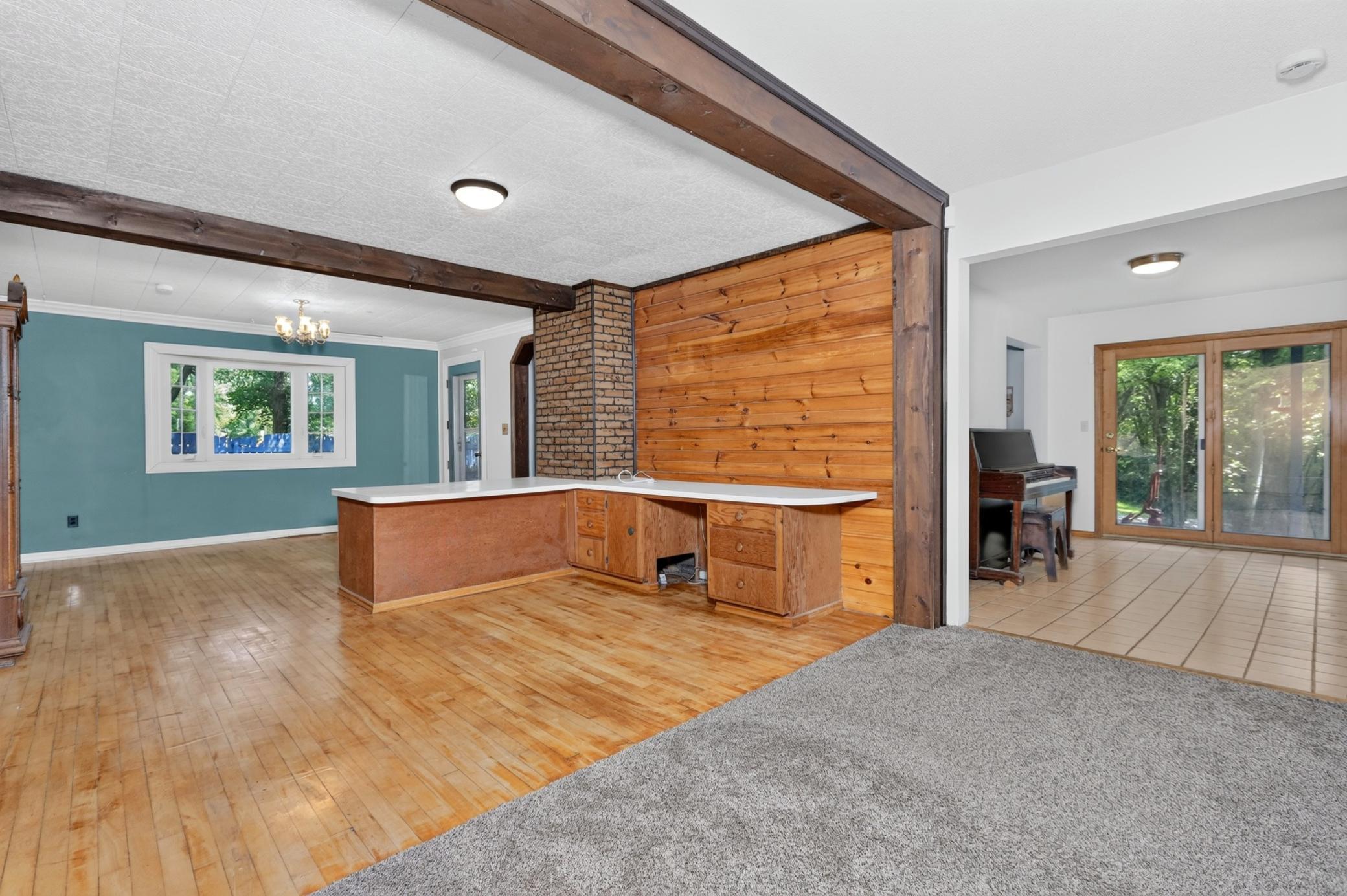 100 Cedar Street Property Photo 11