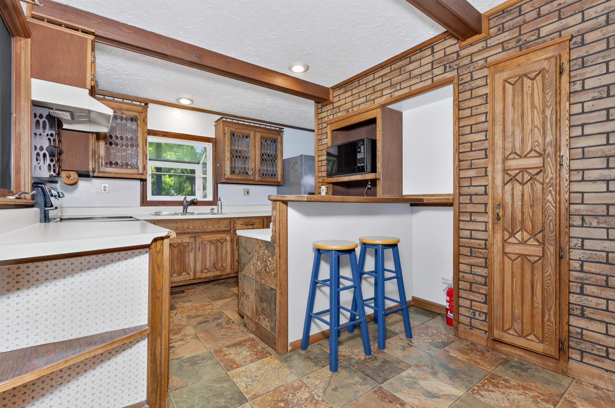 100 Cedar Street Property Photo 14