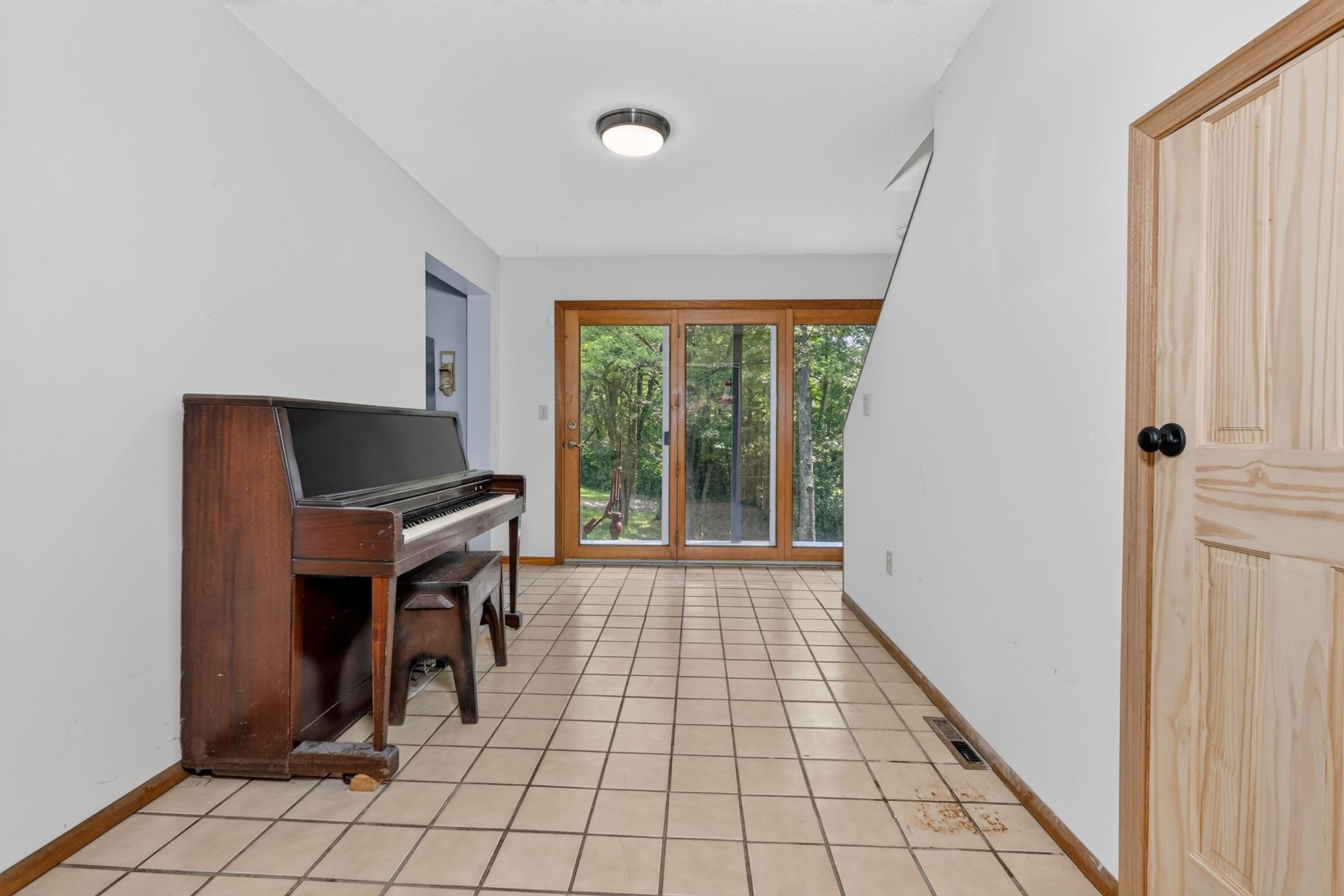 100 Cedar Street Property Photo 24