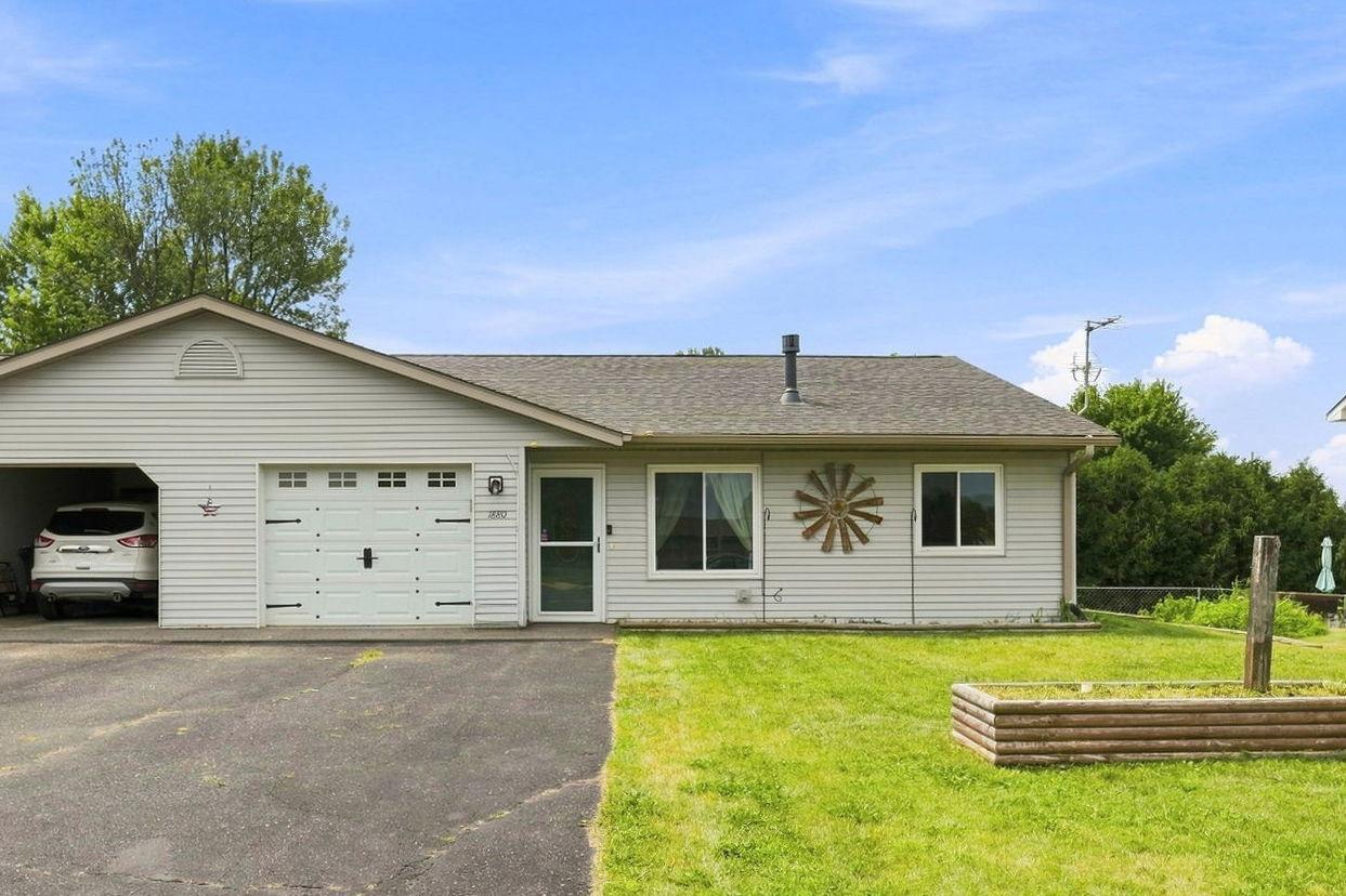 1880 Windmill Drive Property Photo 1