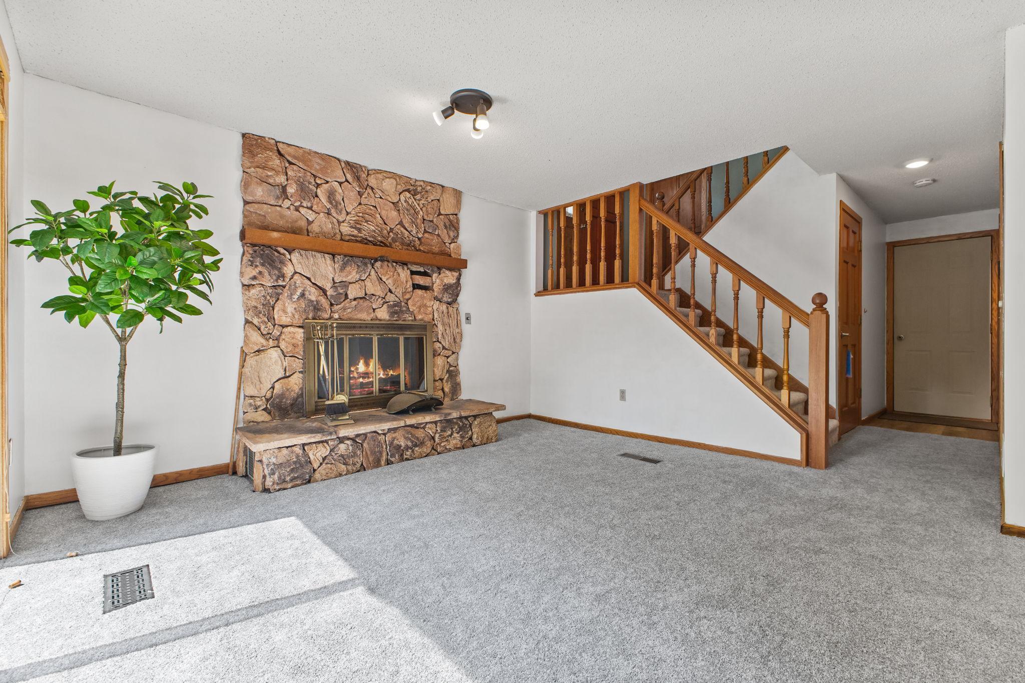 5662 Royal Oaks Drive Property Photo 21