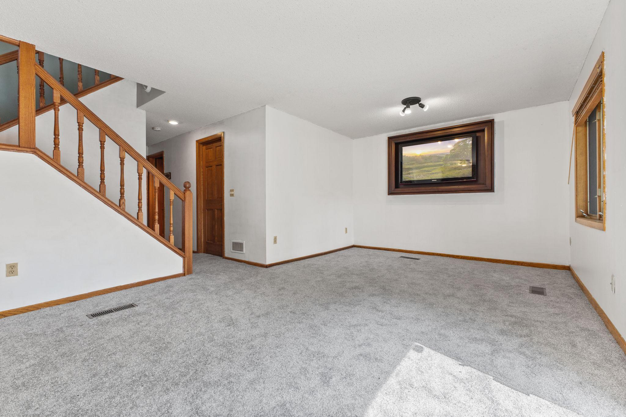 5662 Royal Oaks Drive Property Photo 23