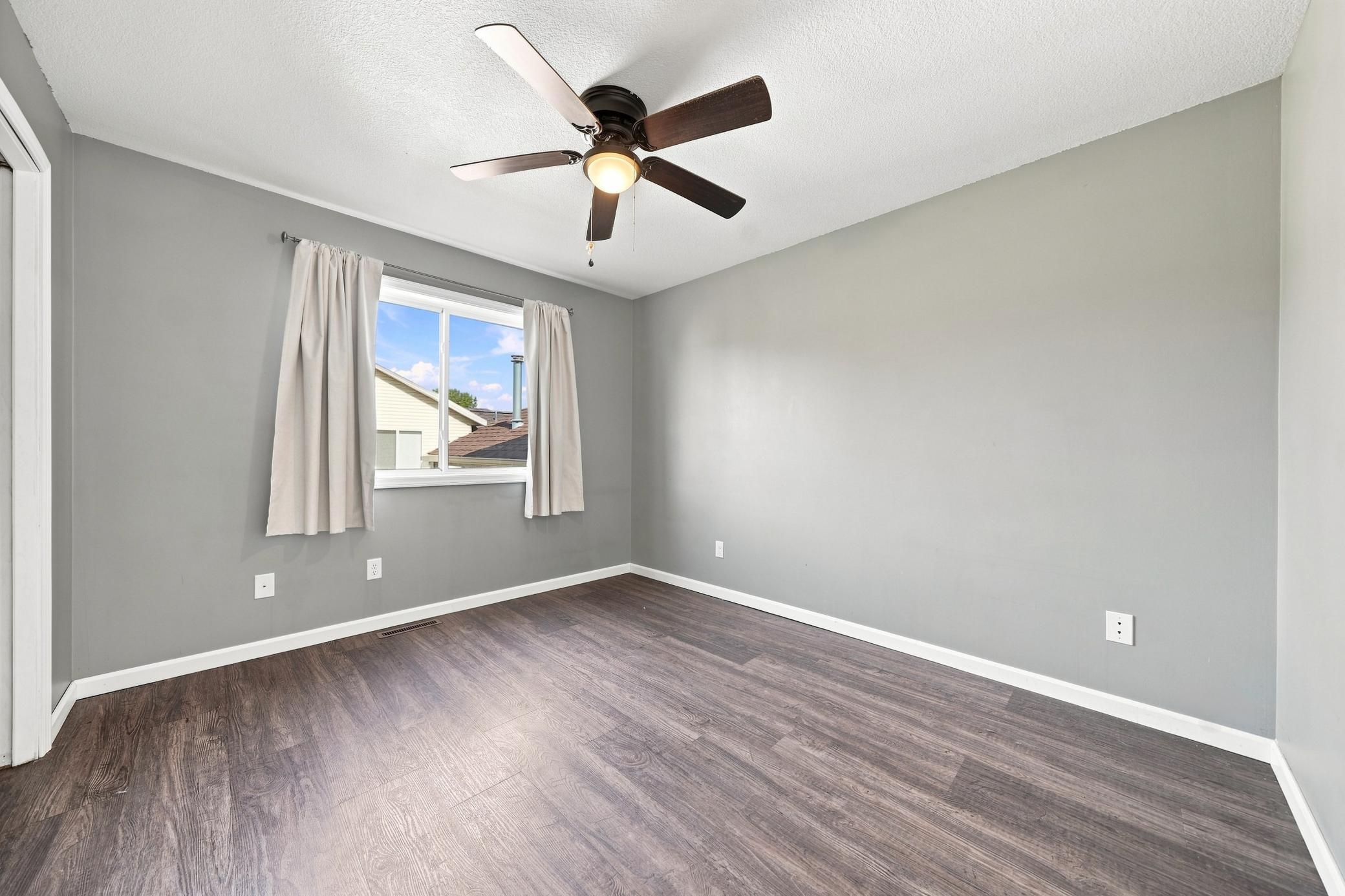 708 Maplebrook Drive Ne Property Photo 12