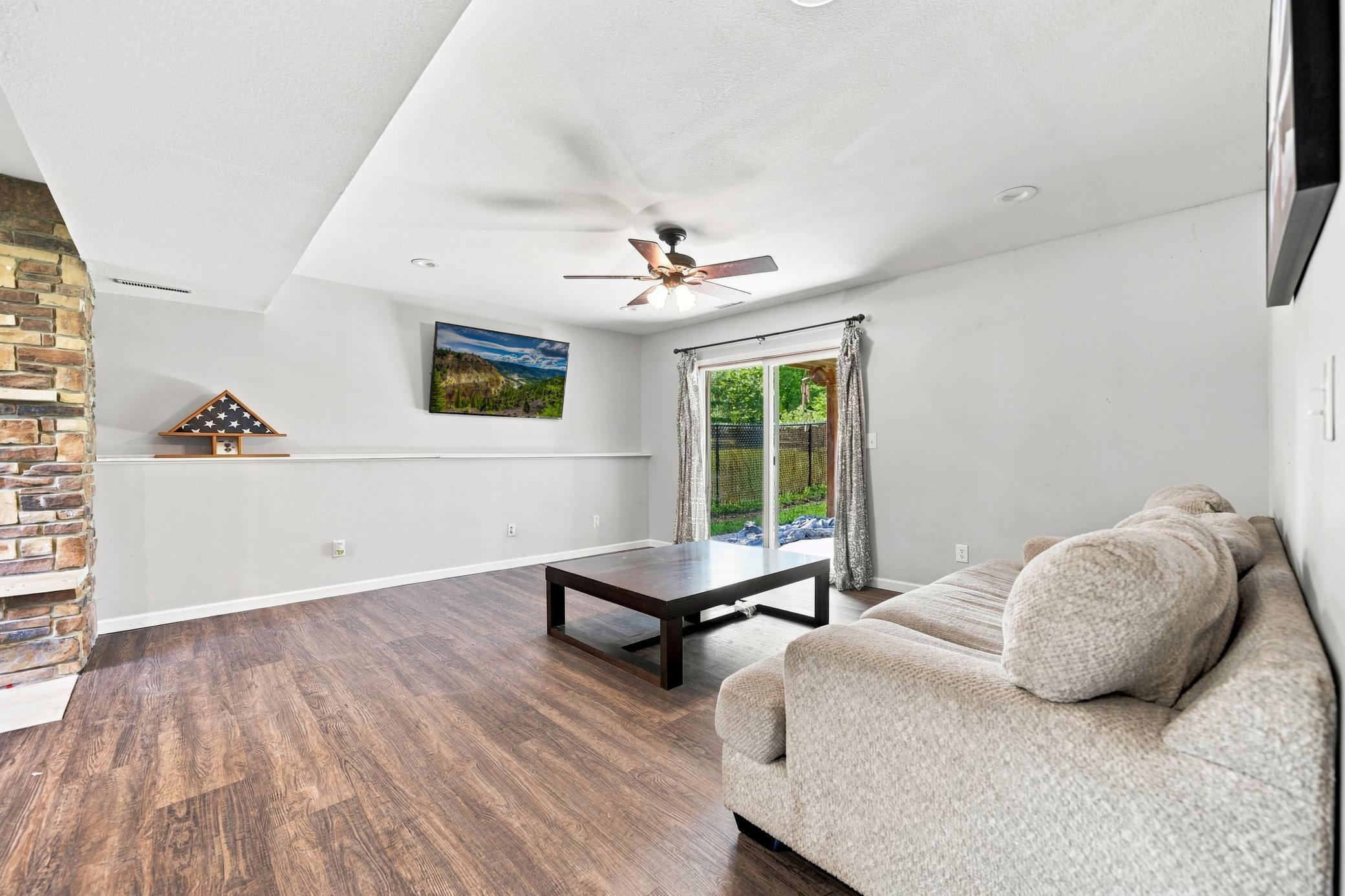 708 Maplebrook Drive Ne Property Photo 15
