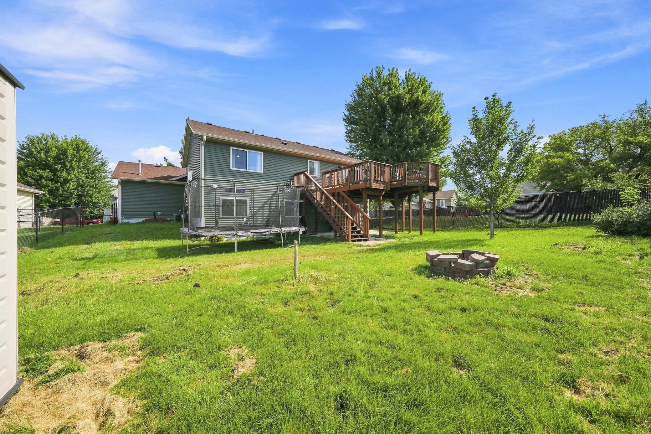 708 Maplebrook Drive Ne Property Photo 21