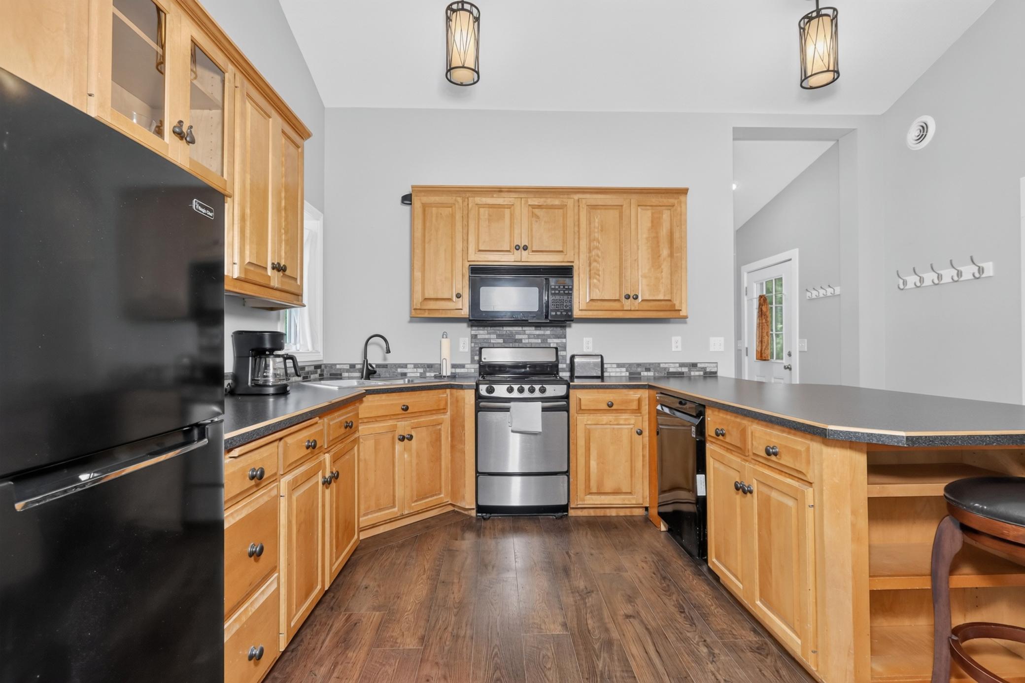 28750 Prairie Lake Road Property Photo 10
