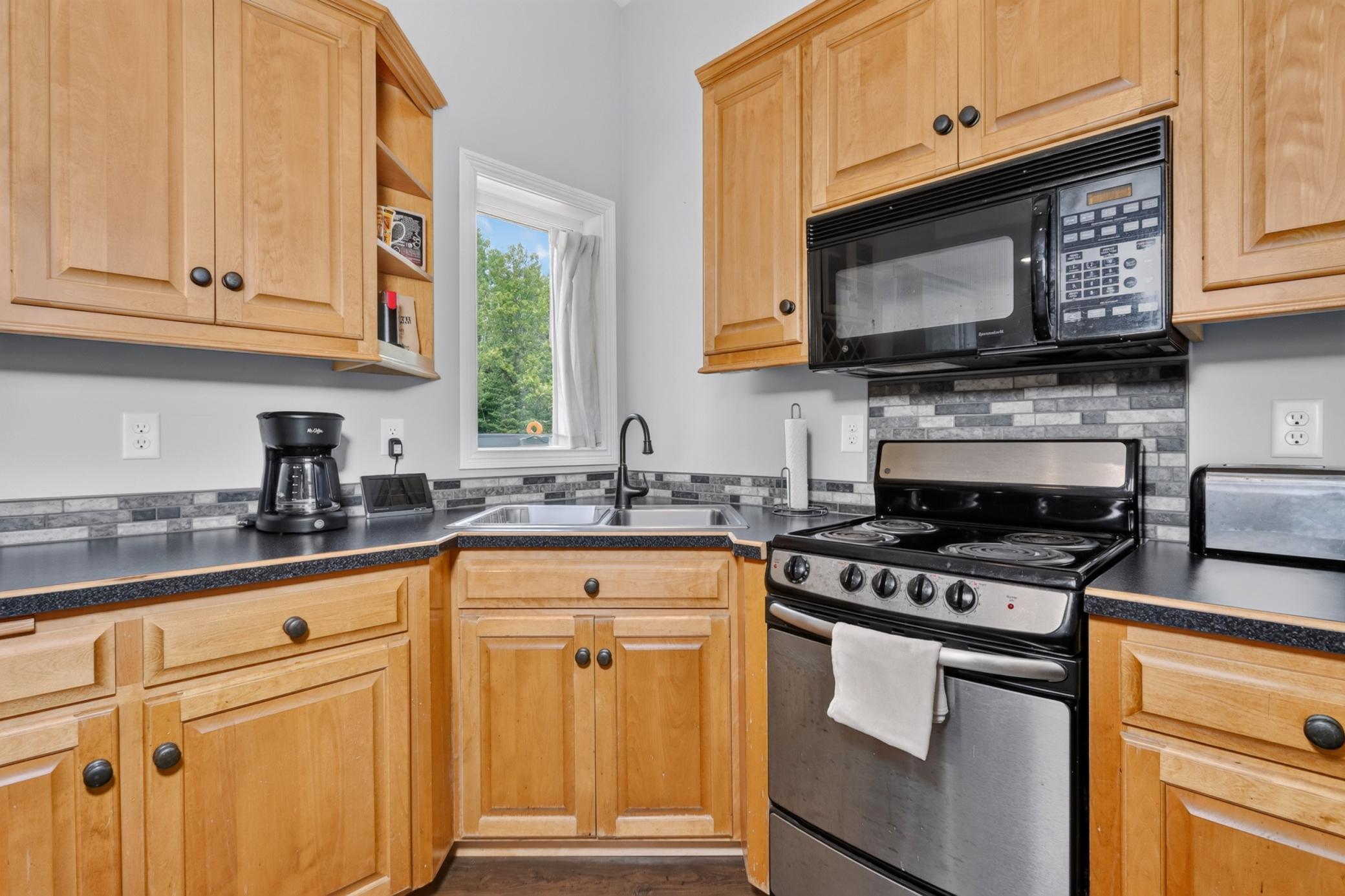 28750 Prairie Lake Road Property Photo 11