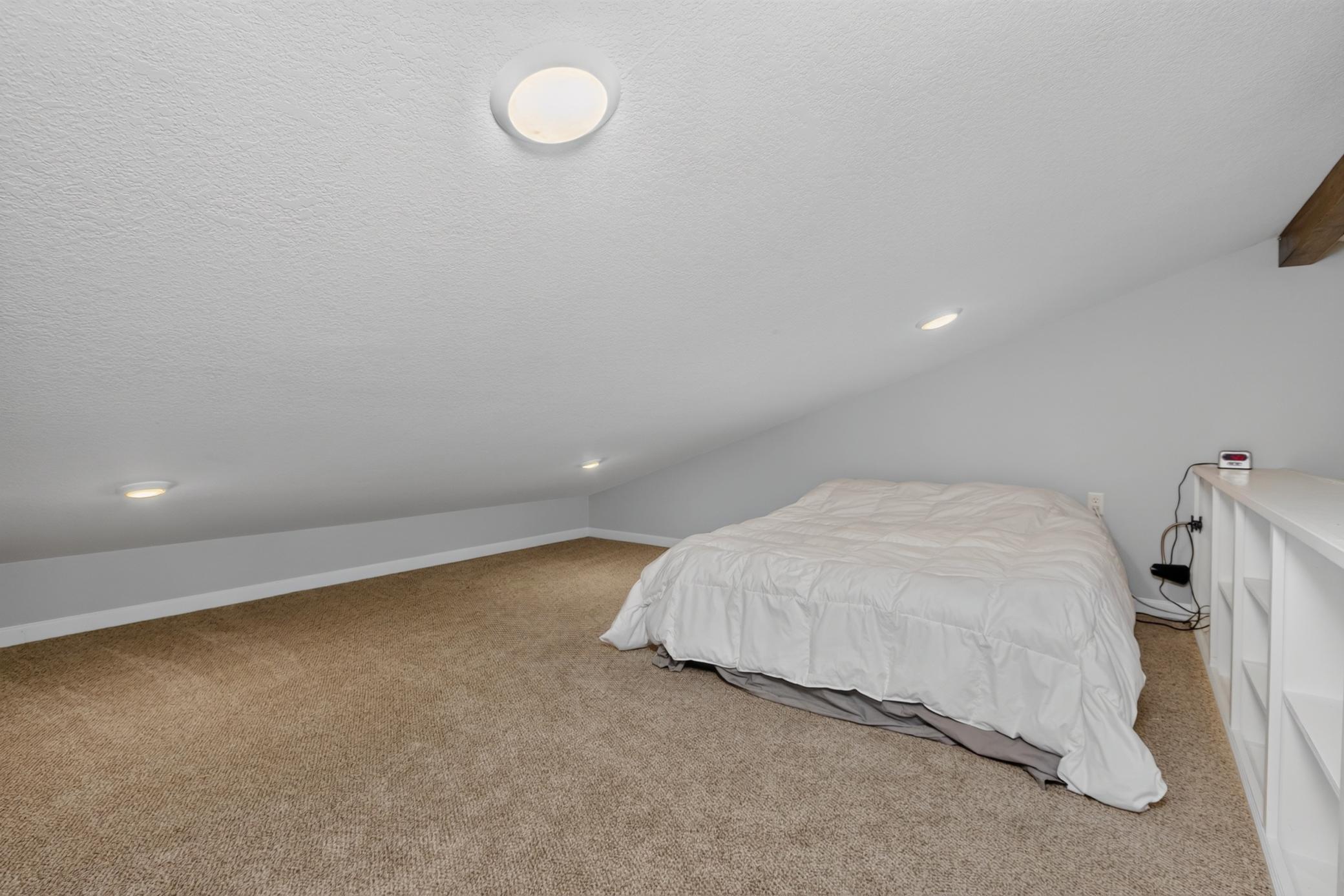 28750 Prairie Lake Road Property Photo 24