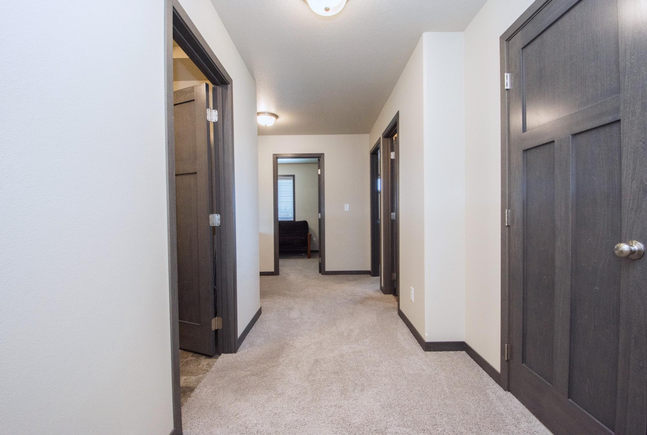 4887 Hampton Circle S Property Photo 13