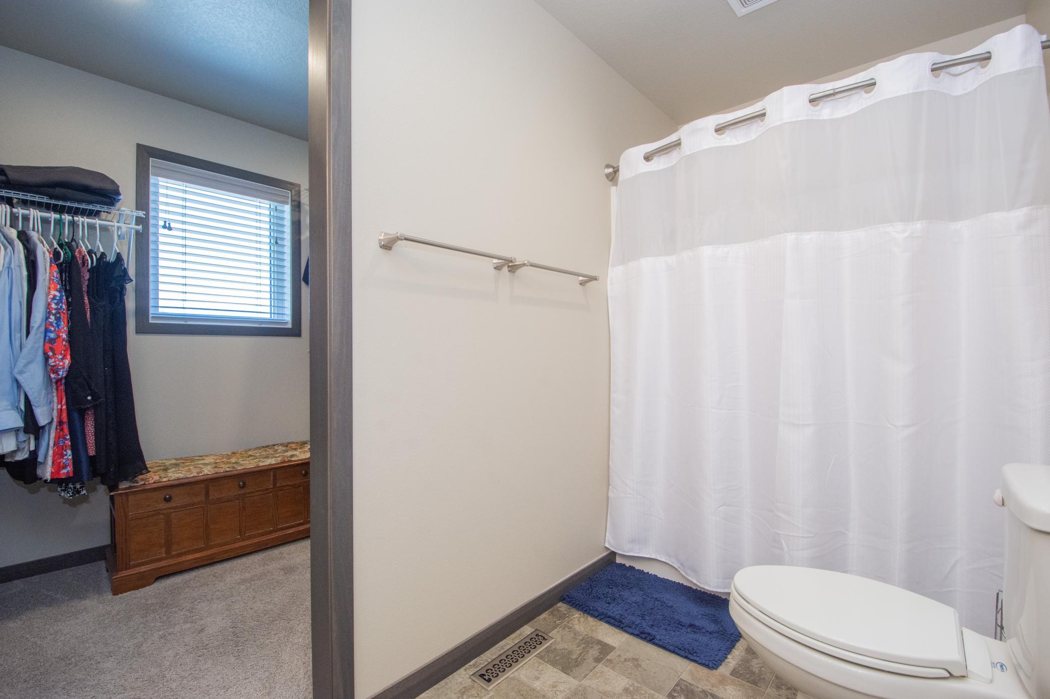 4887 Hampton Circle S Property Photo 17
