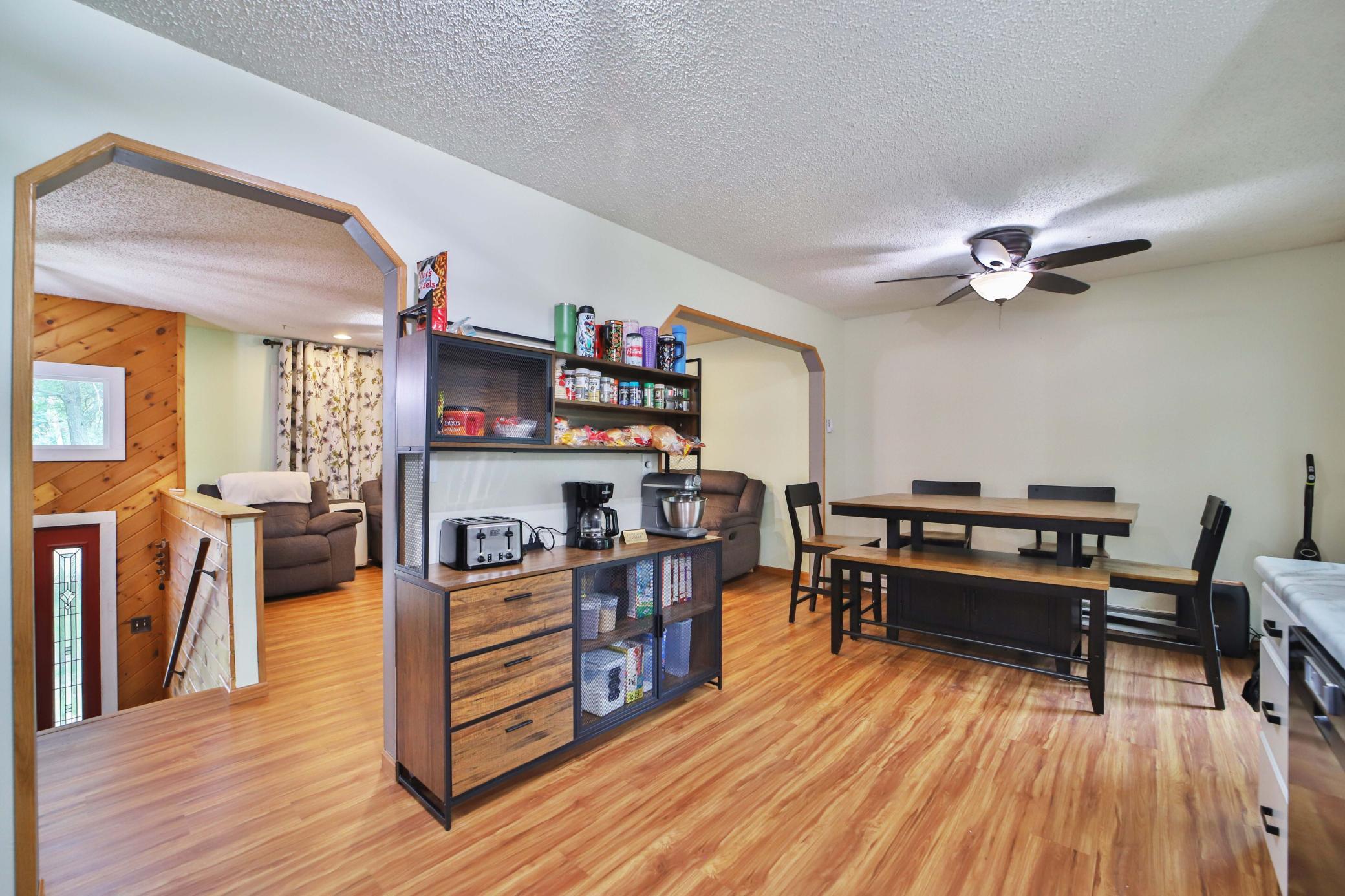 9774 Wise Road Property Photo 6