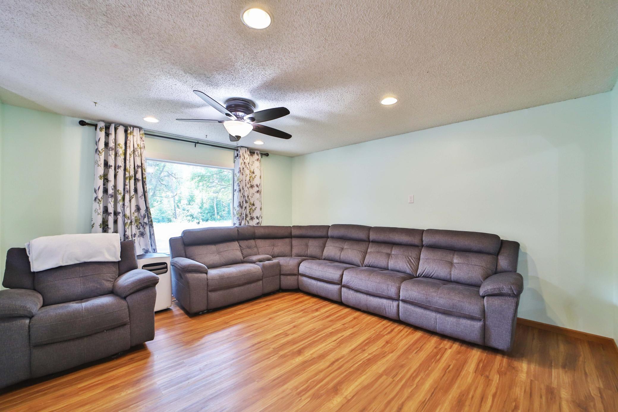 9774 Wise Road Property Photo 12