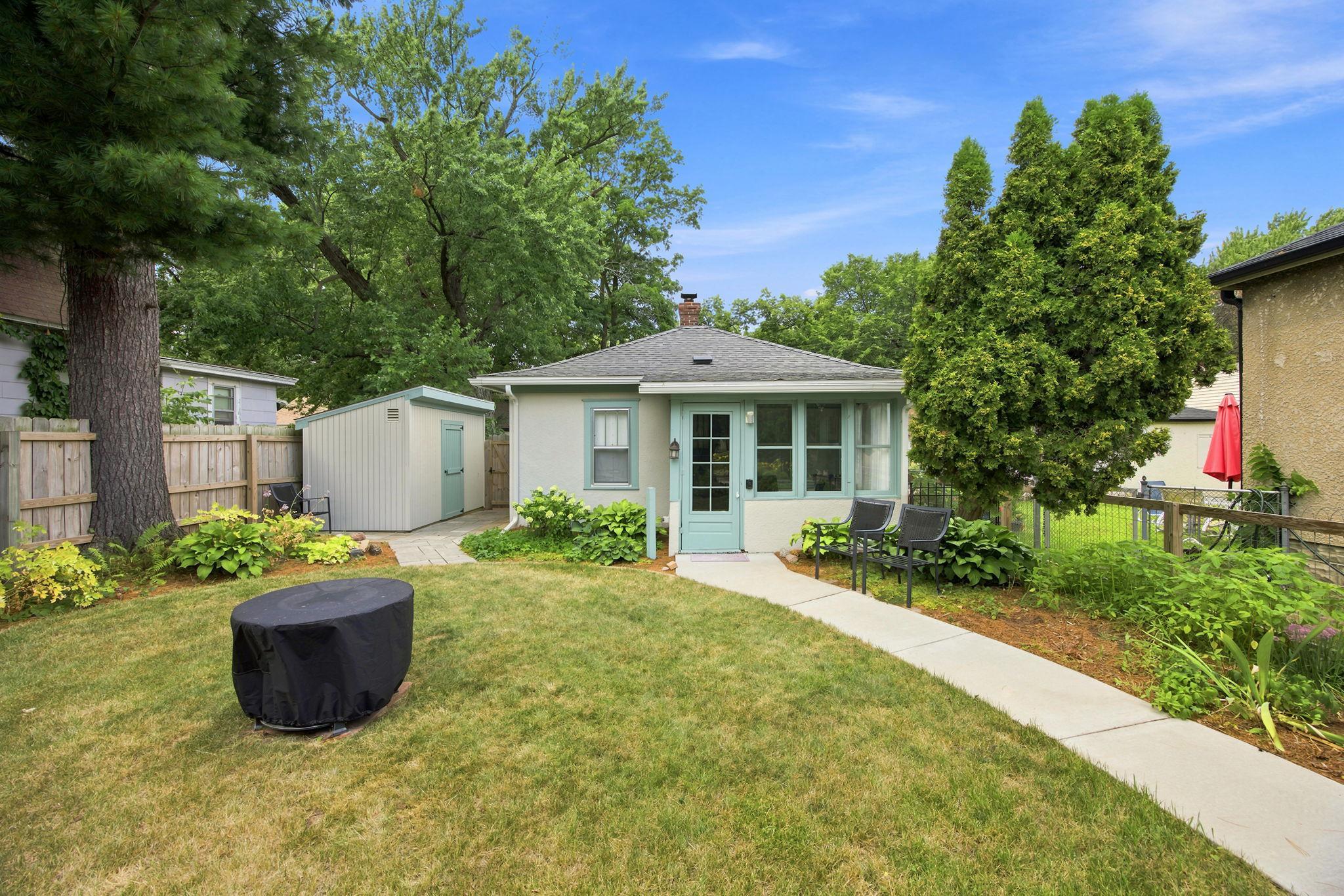 4634 Bloomington Avenue Property Photo 1