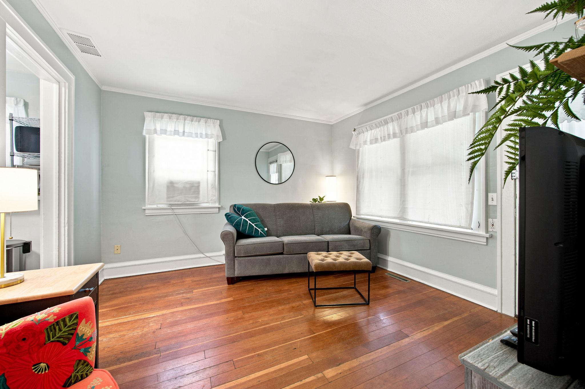 4634 Bloomington Avenue Property Photo 6
