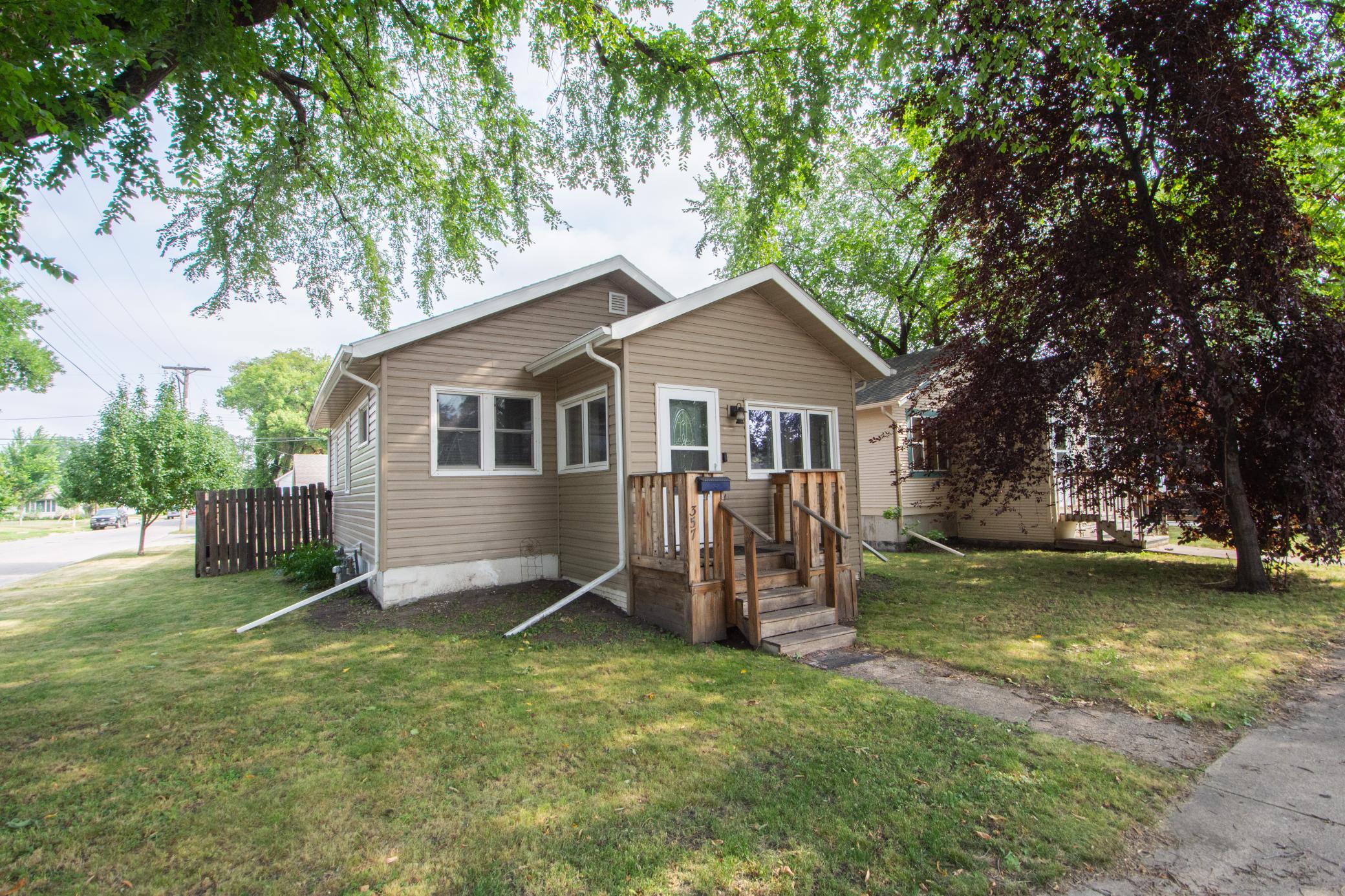 357 15th Avenue S Property Photo 1