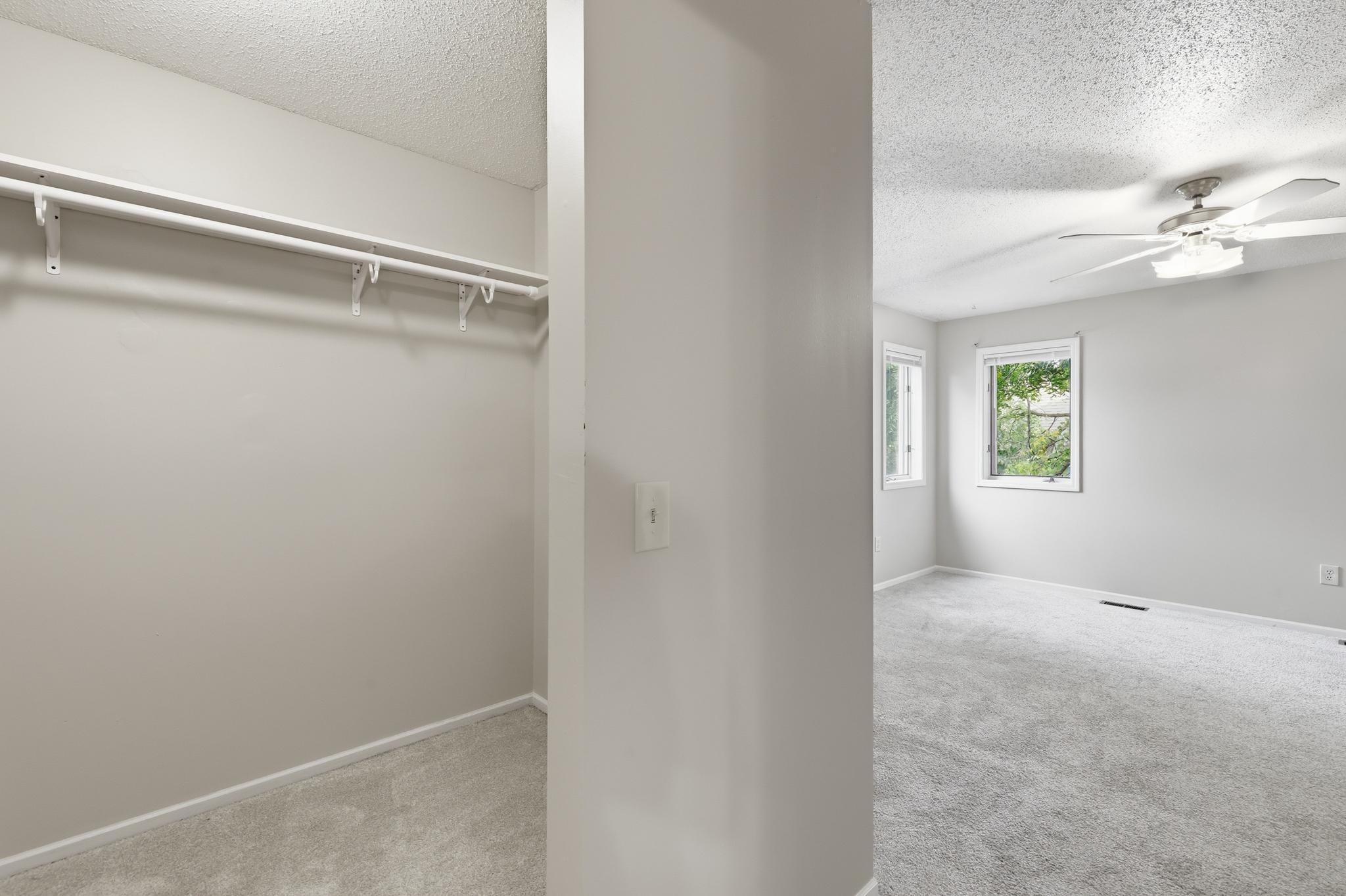 2613 Emerson Avenue N Property Photo 13