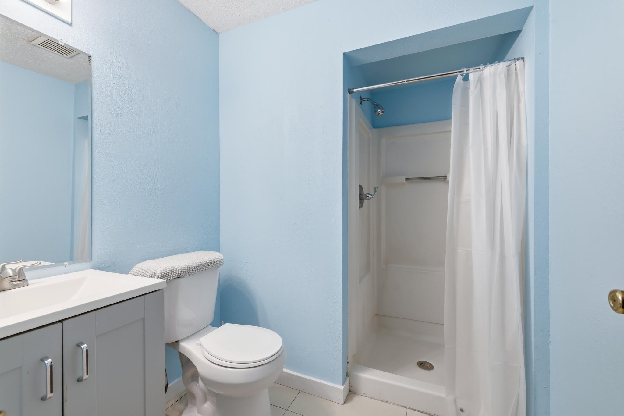 2613 Emerson Avenue N Property Photo 17