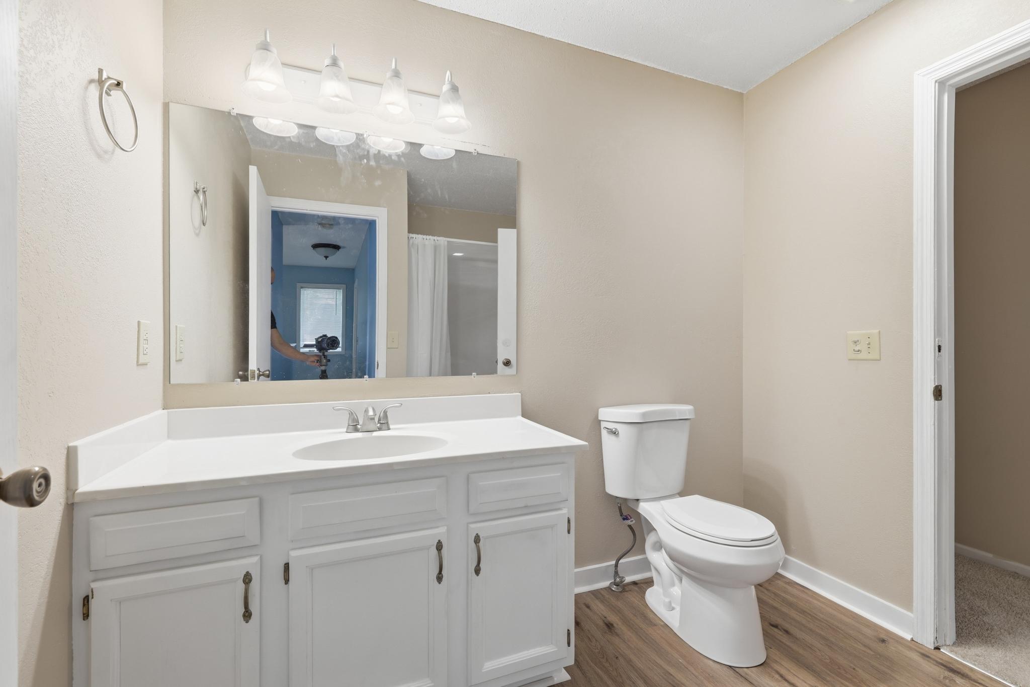 2613 Emerson Avenue N Property Photo 25