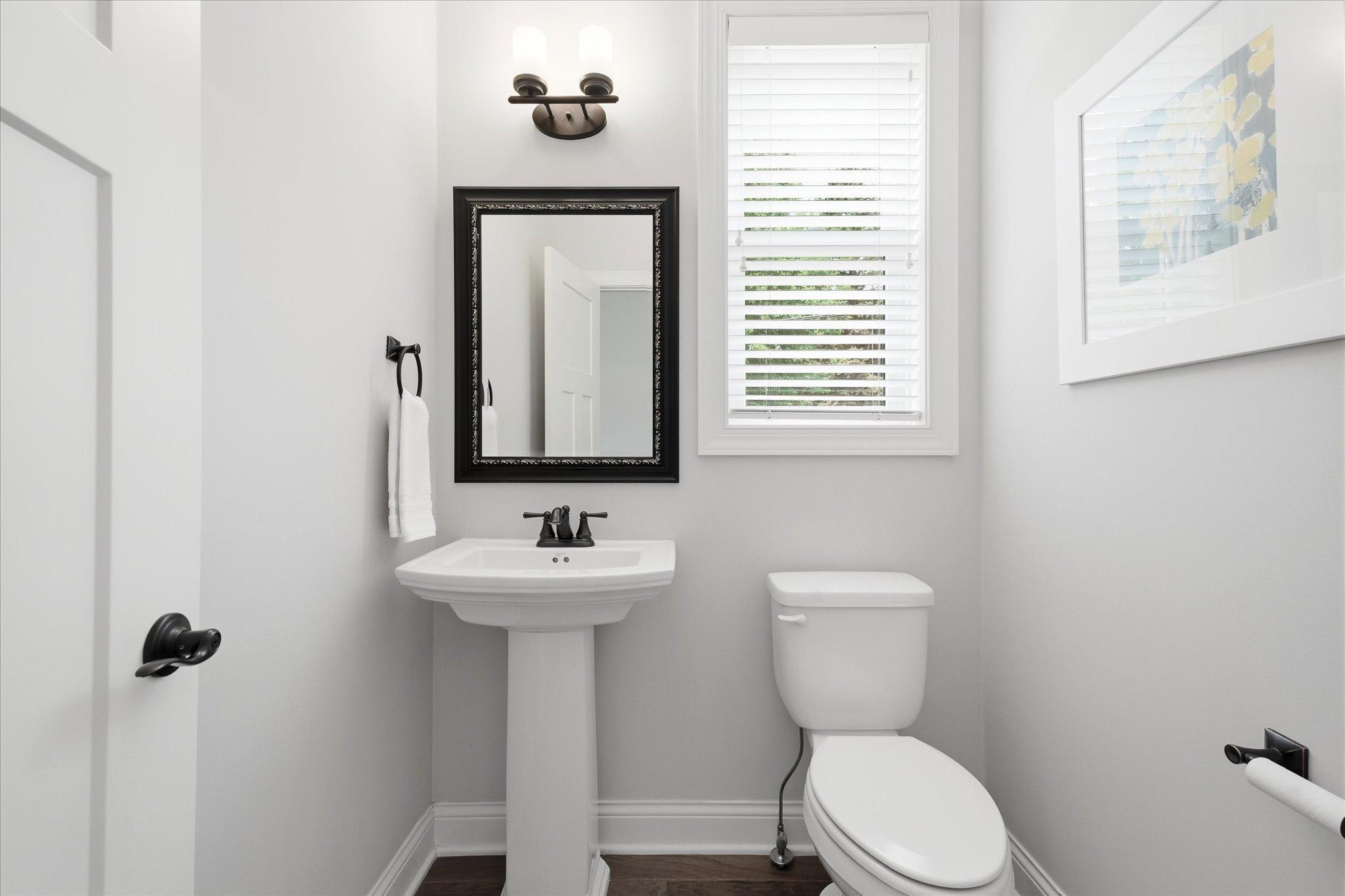7495 Laurel Point Property Photo 7