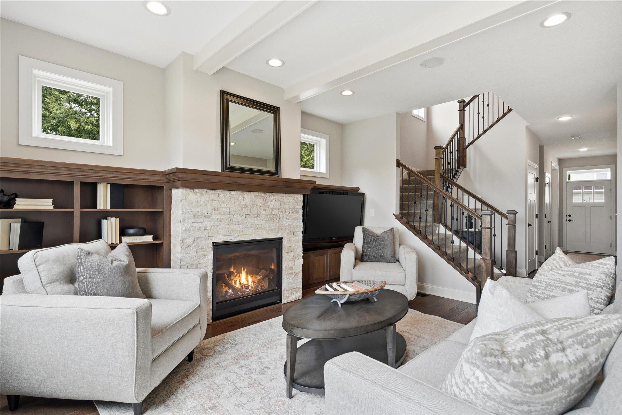 7495 Laurel Point Property Photo 11