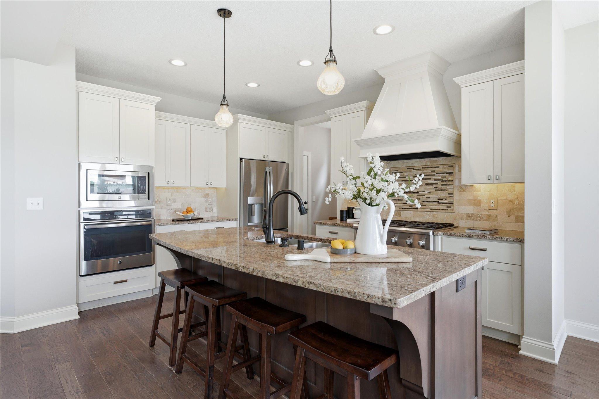 7495 Laurel Point Property Photo 16