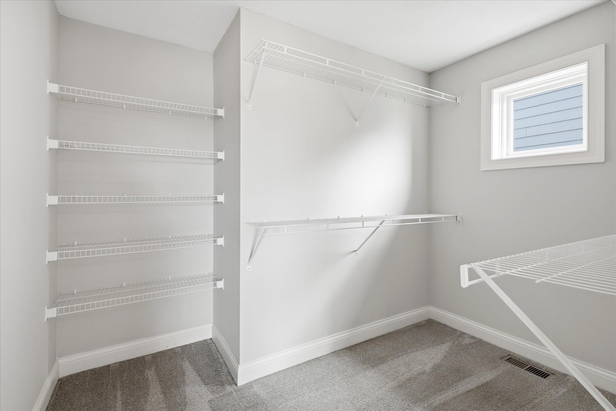 7495 Laurel Point Property Photo 33
