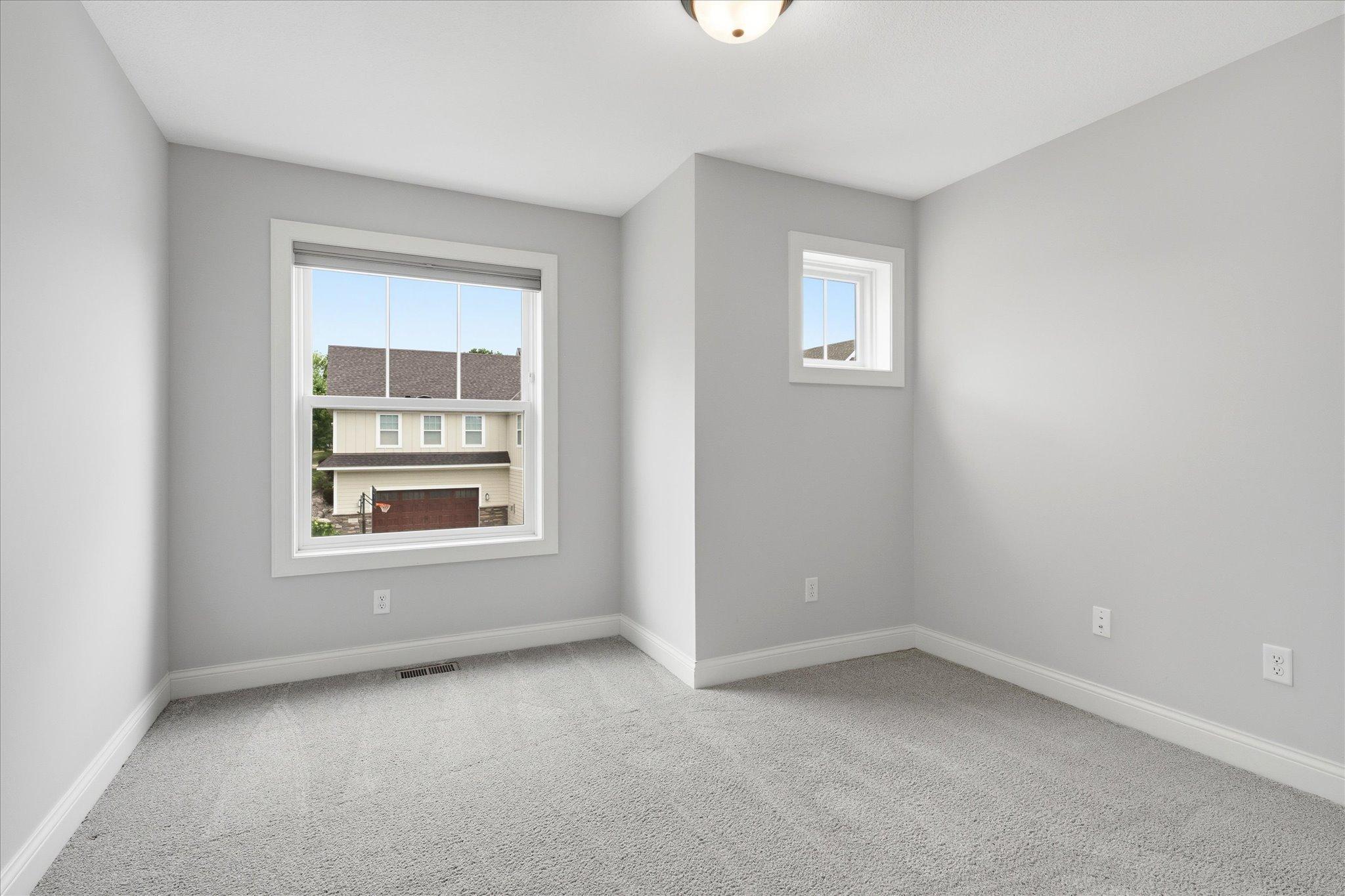 7495 Laurel Point Property Photo 36