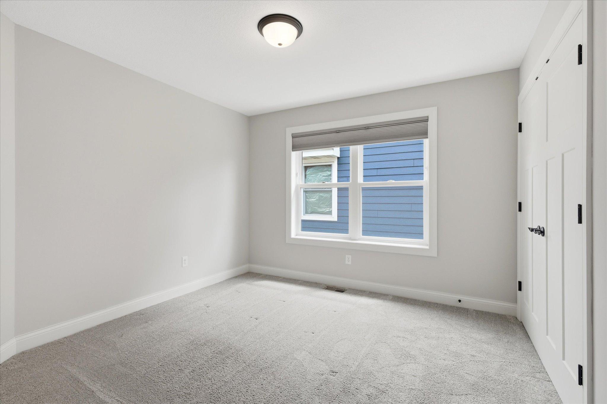 7495 Laurel Point Property Photo 39