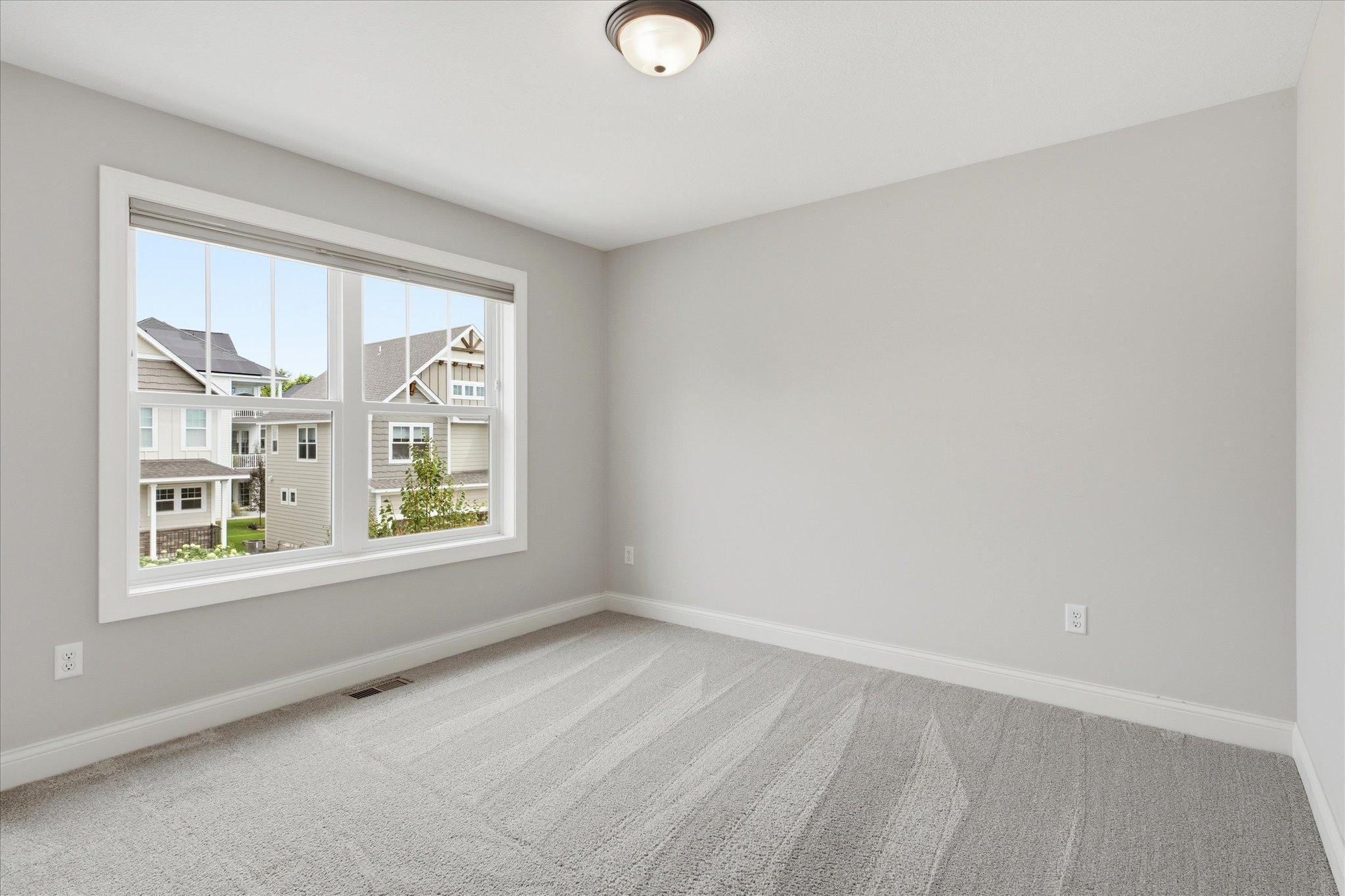 7495 Laurel Point Property Photo 41