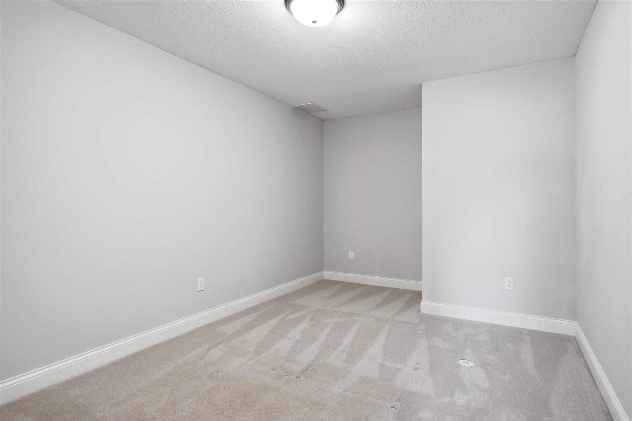 7495 Laurel Point Property Photo 51