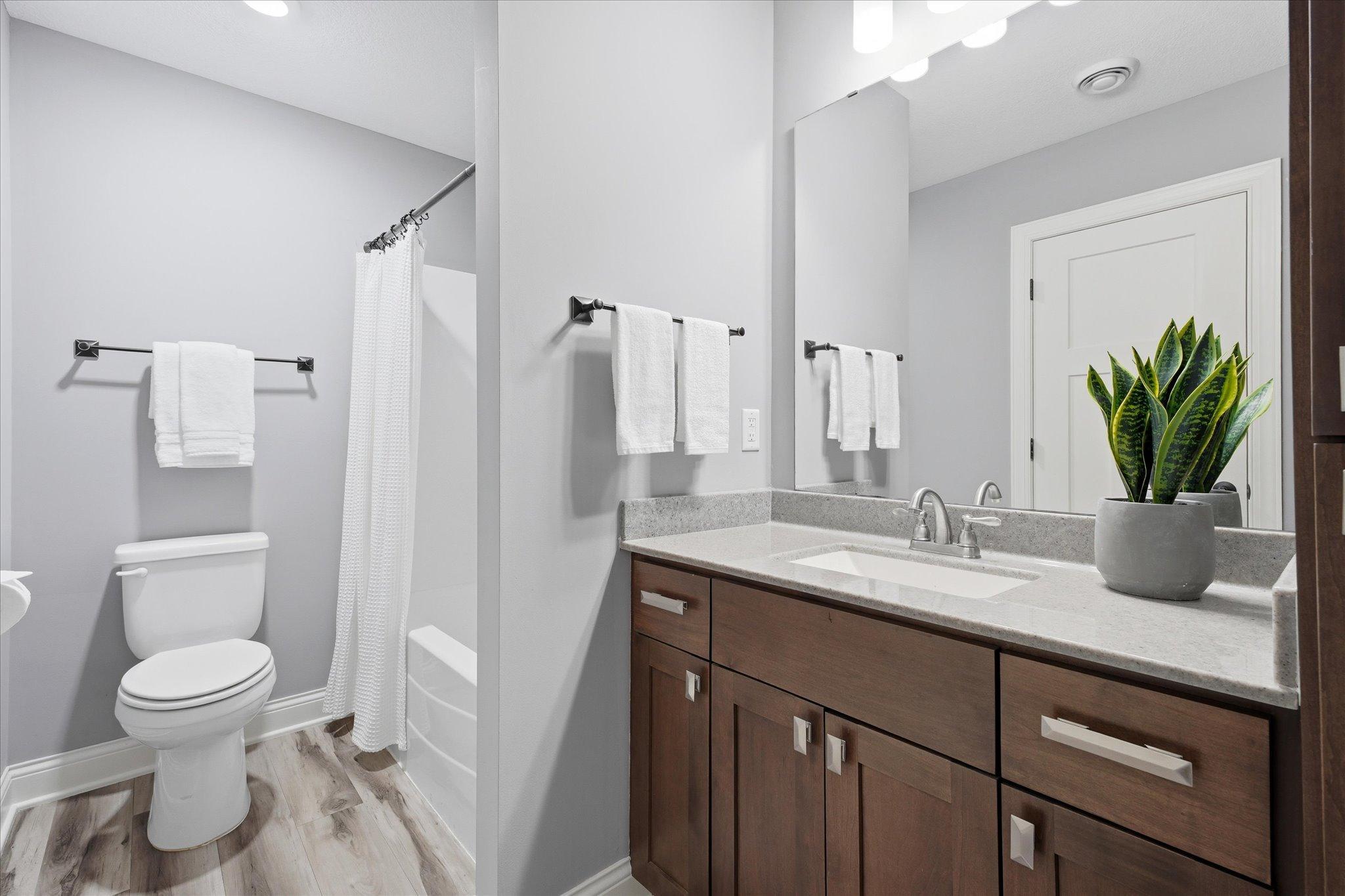 7495 Laurel Point Property Photo 54