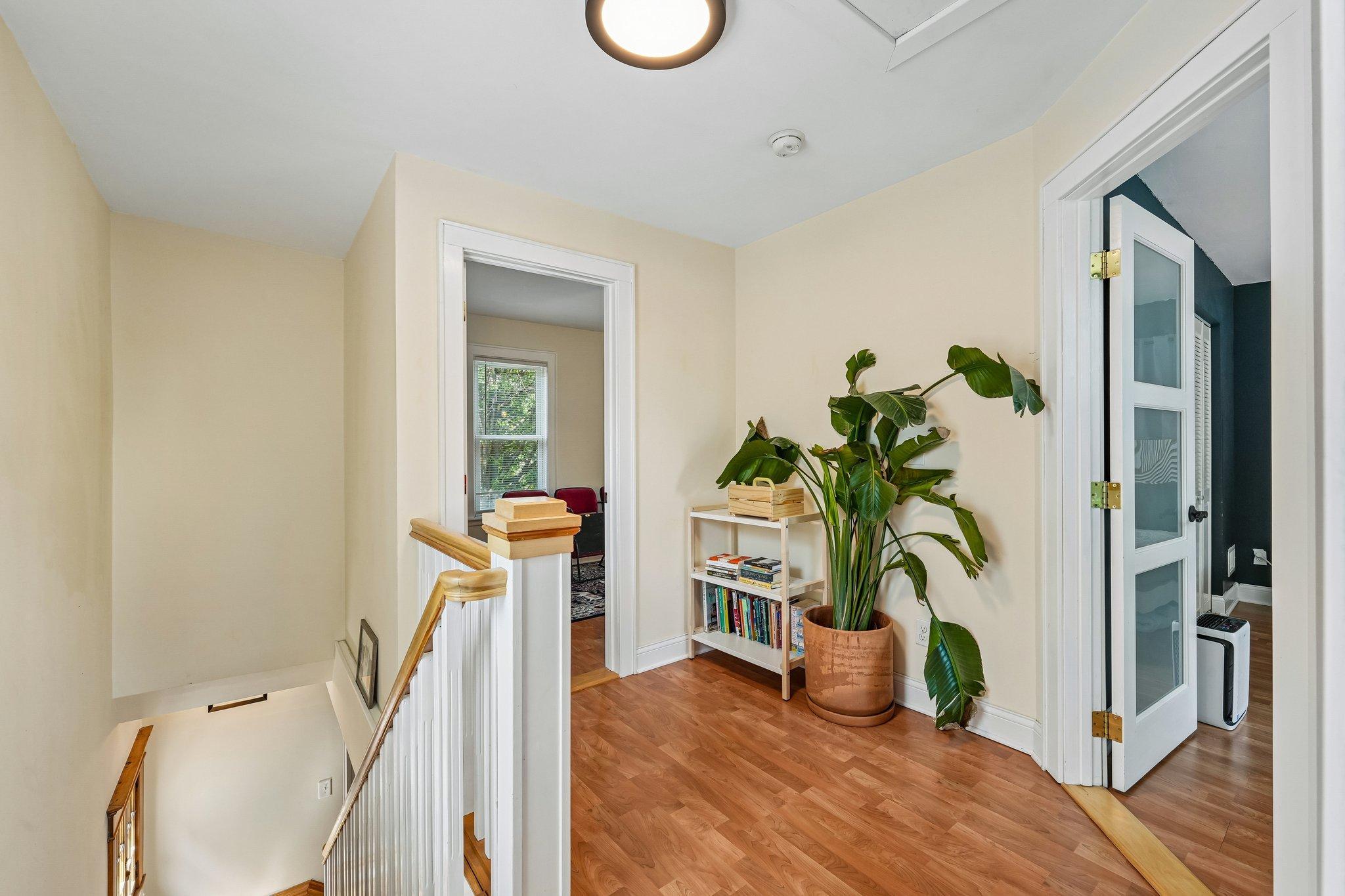 876 18th Avenue Se Property Photo 24