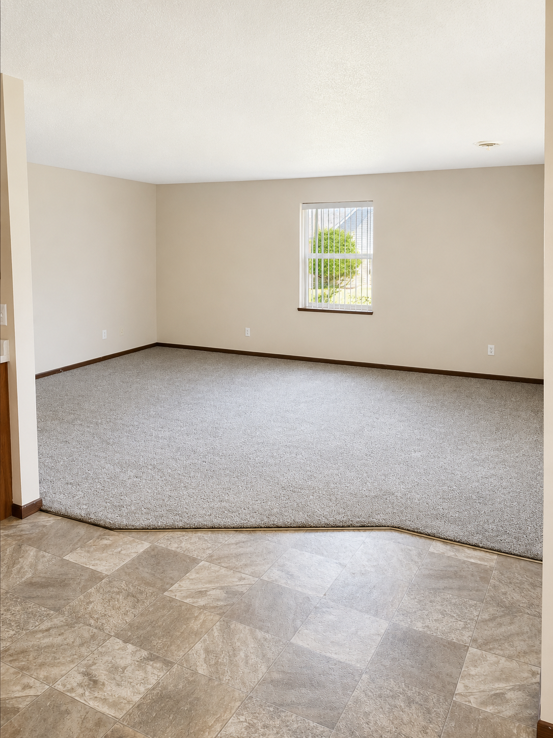 1708 E Lincoln Avenue #5 Property Photo 2