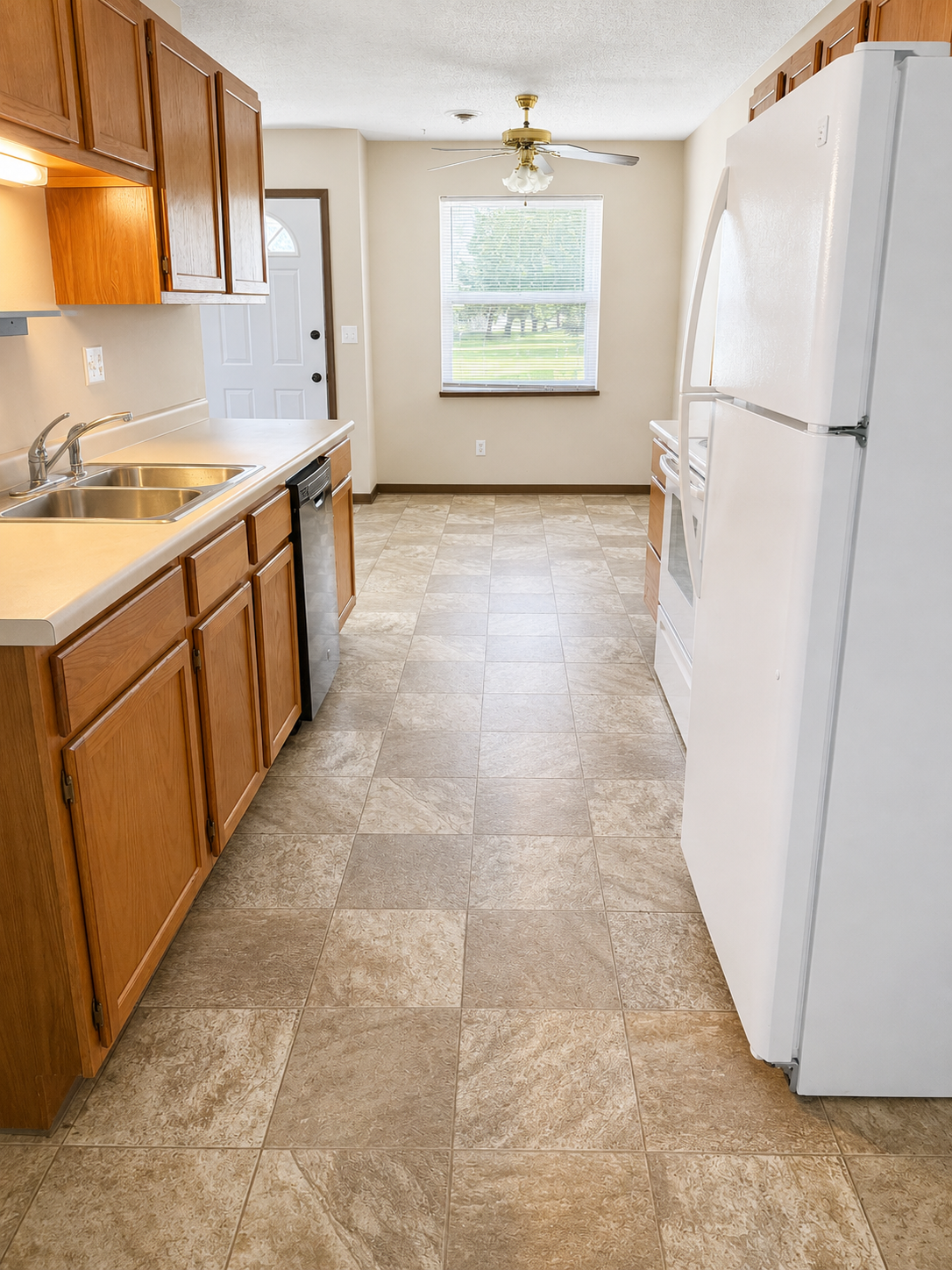 1708 E Lincoln Avenue #5 Property Photo 3